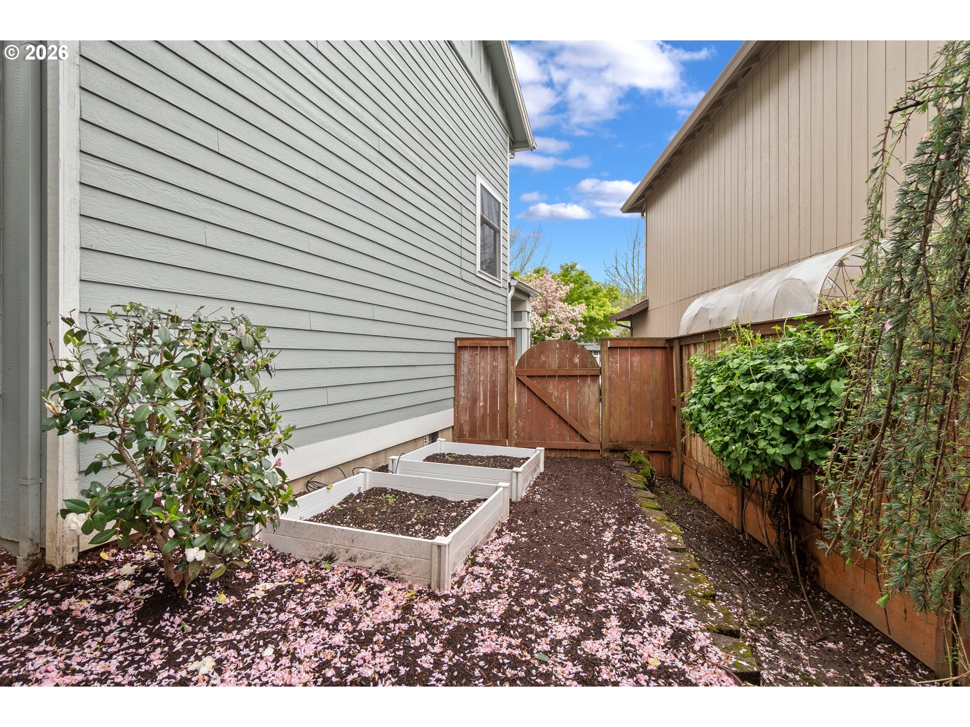 15419 SE DAFFODIL PL