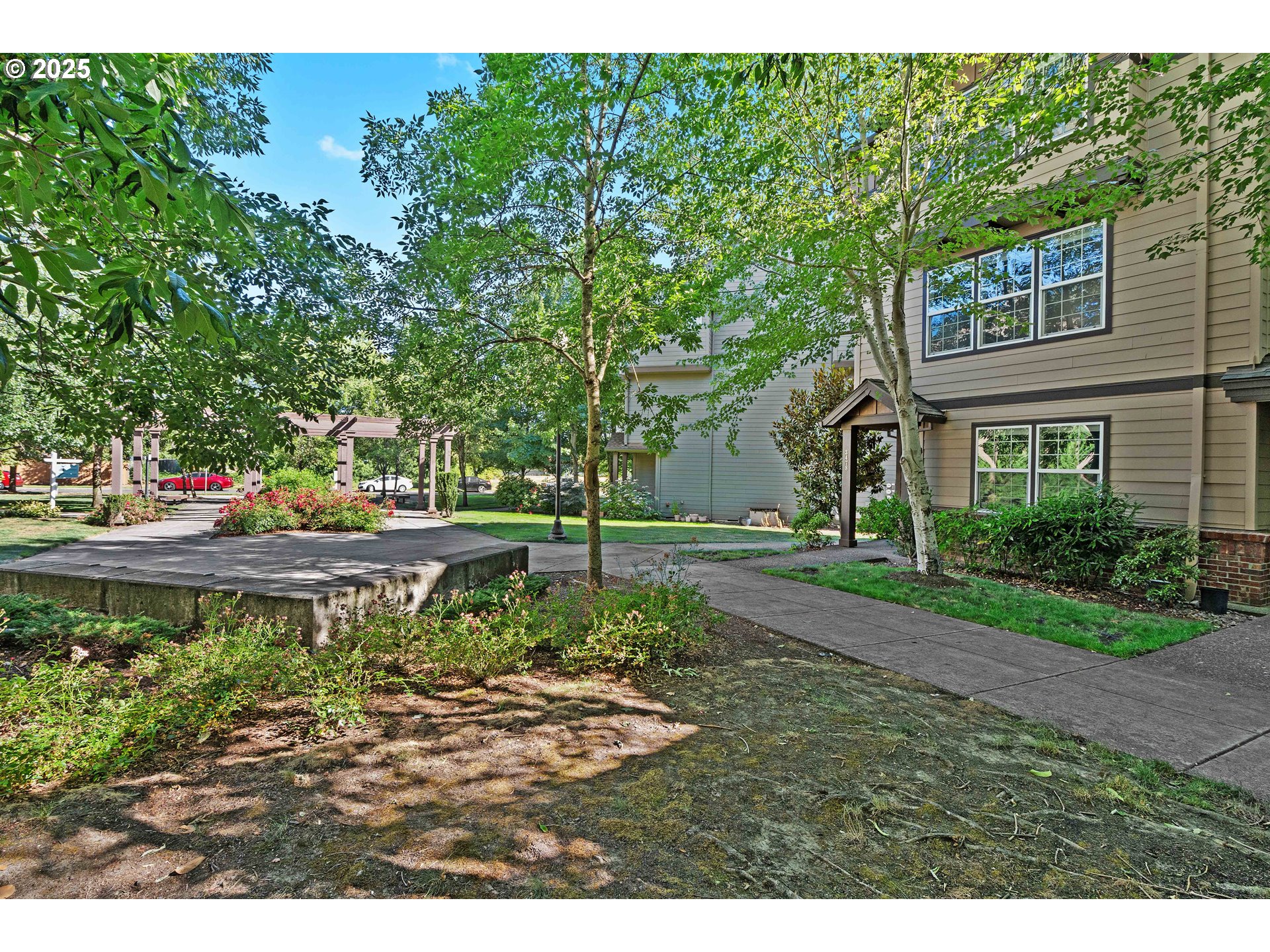 3478 SE NORTHWOOD WAY