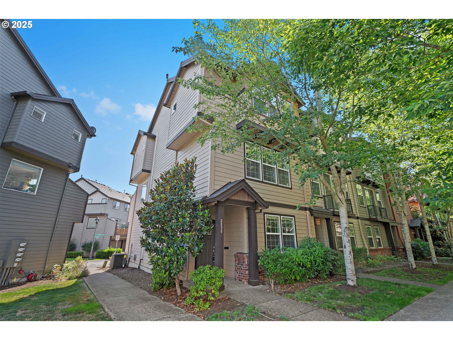 3478 SE NORTHWOOD WAY