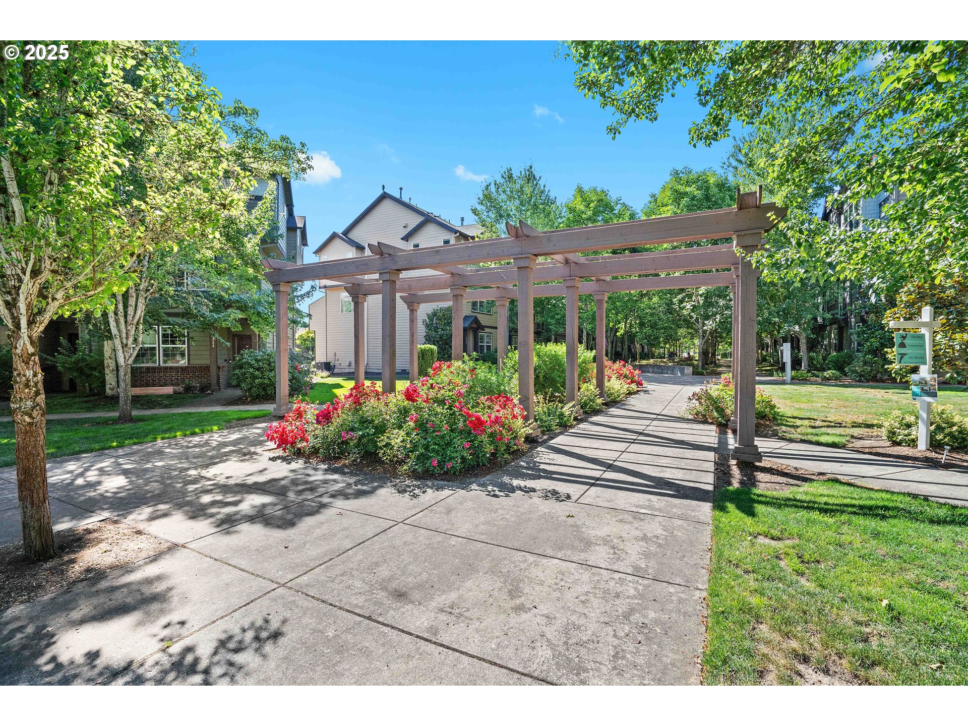 3478 SE NORTHWOOD WAY