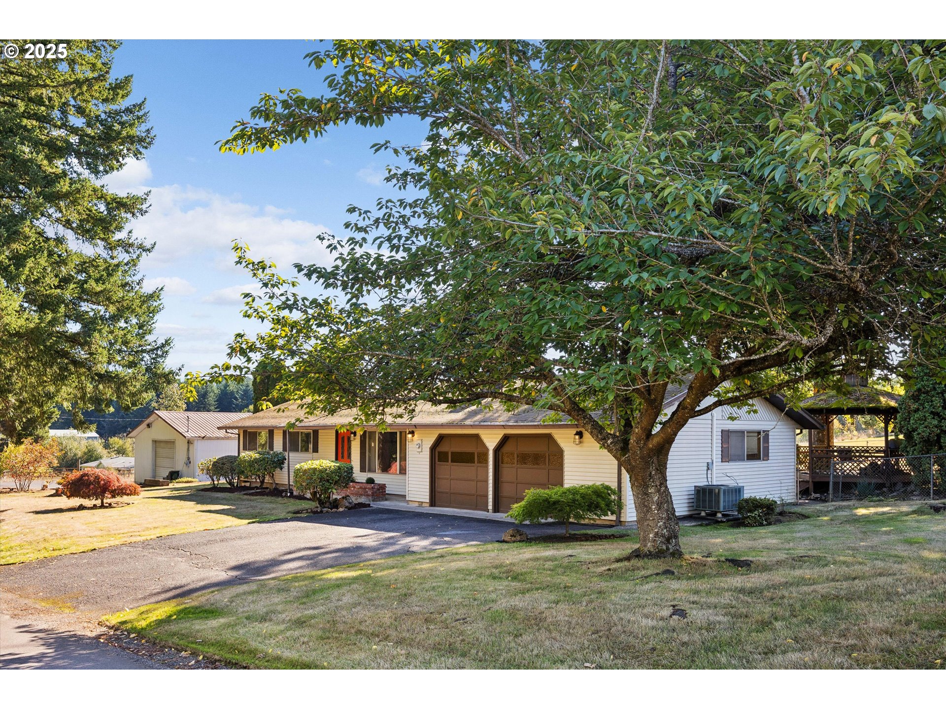 61004 GENSMAN RD, St. Helens