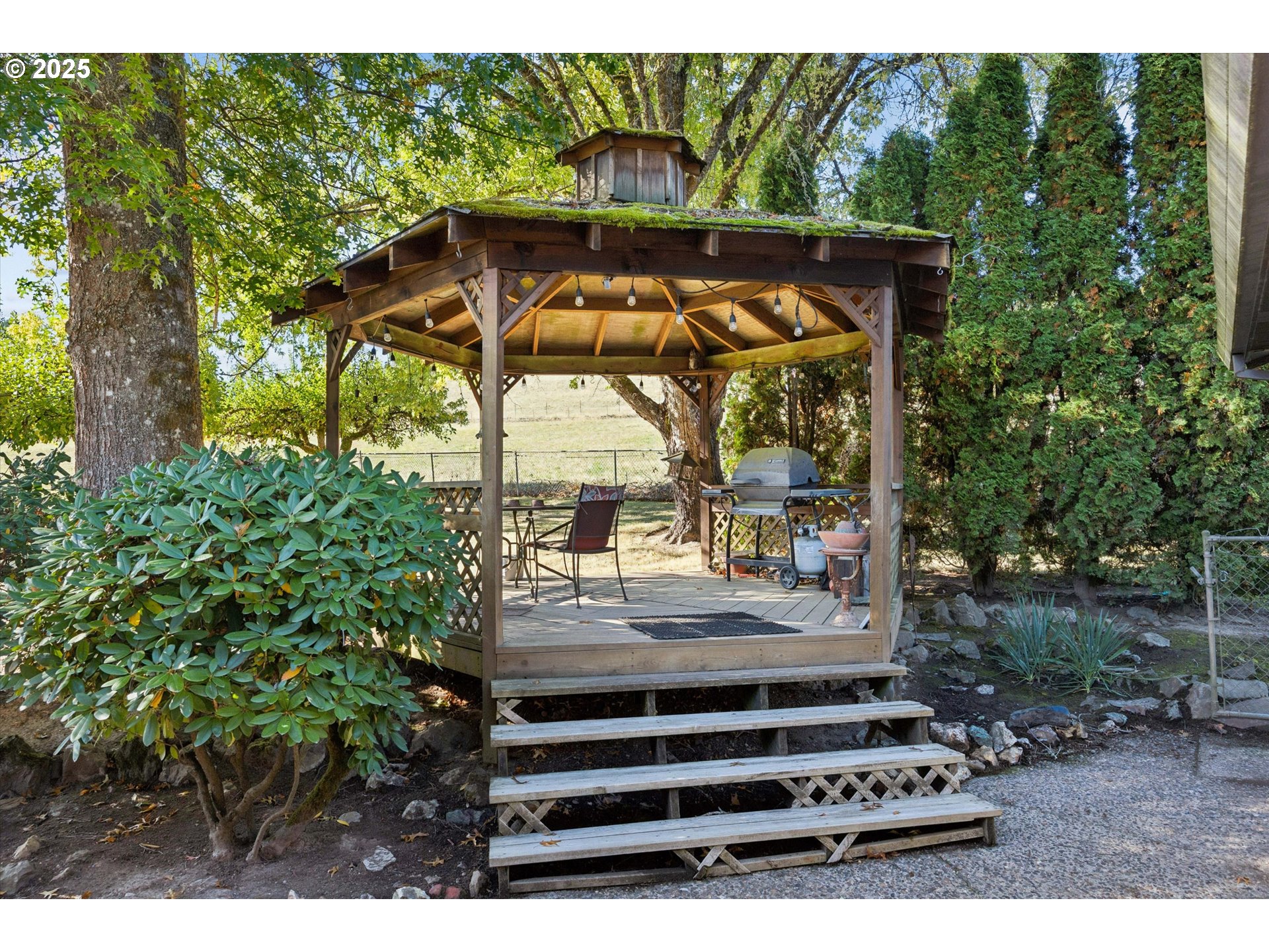 61004 GENSMAN RD, St. Helens