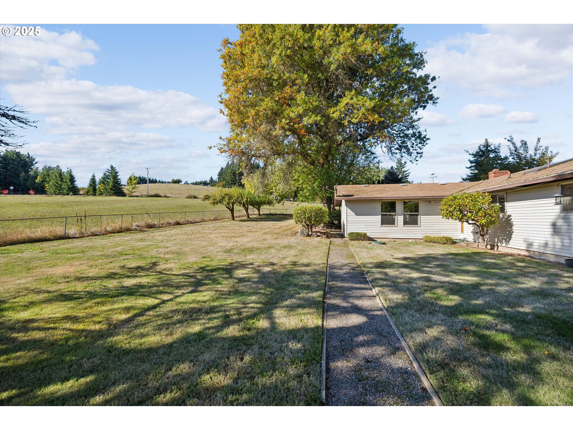 61004 GENSMAN RD, St. Helens