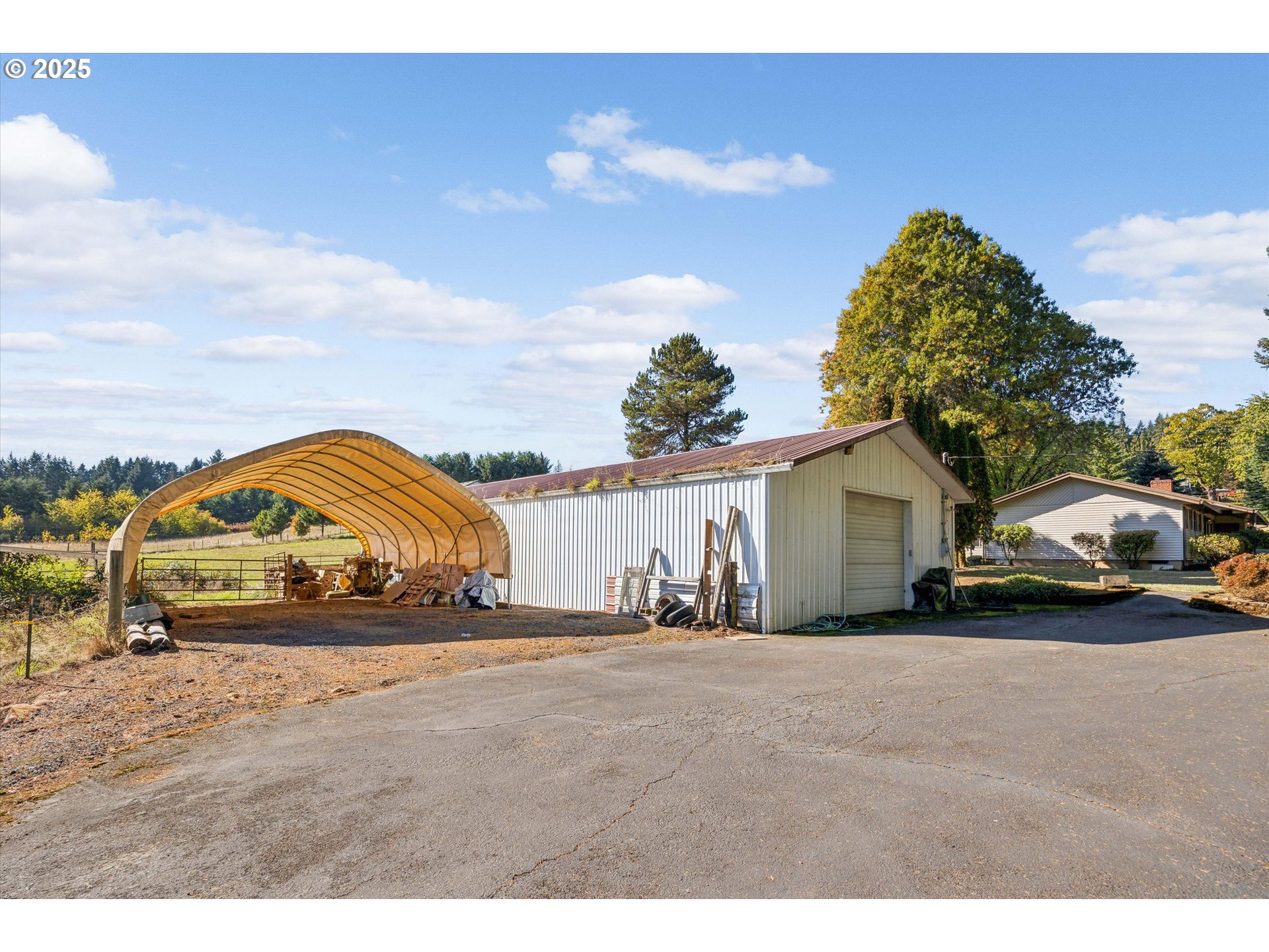 61004 GENSMAN RD, St. Helens