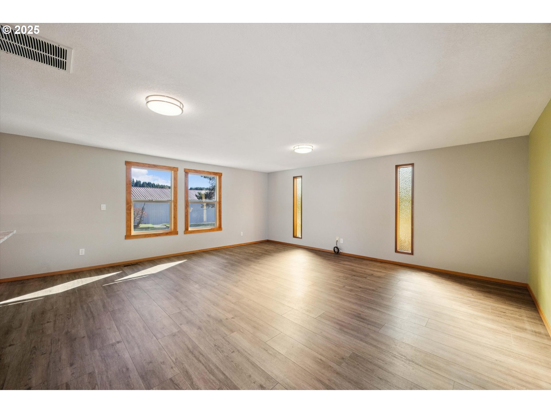 61004 GENSMAN RD, St. Helens