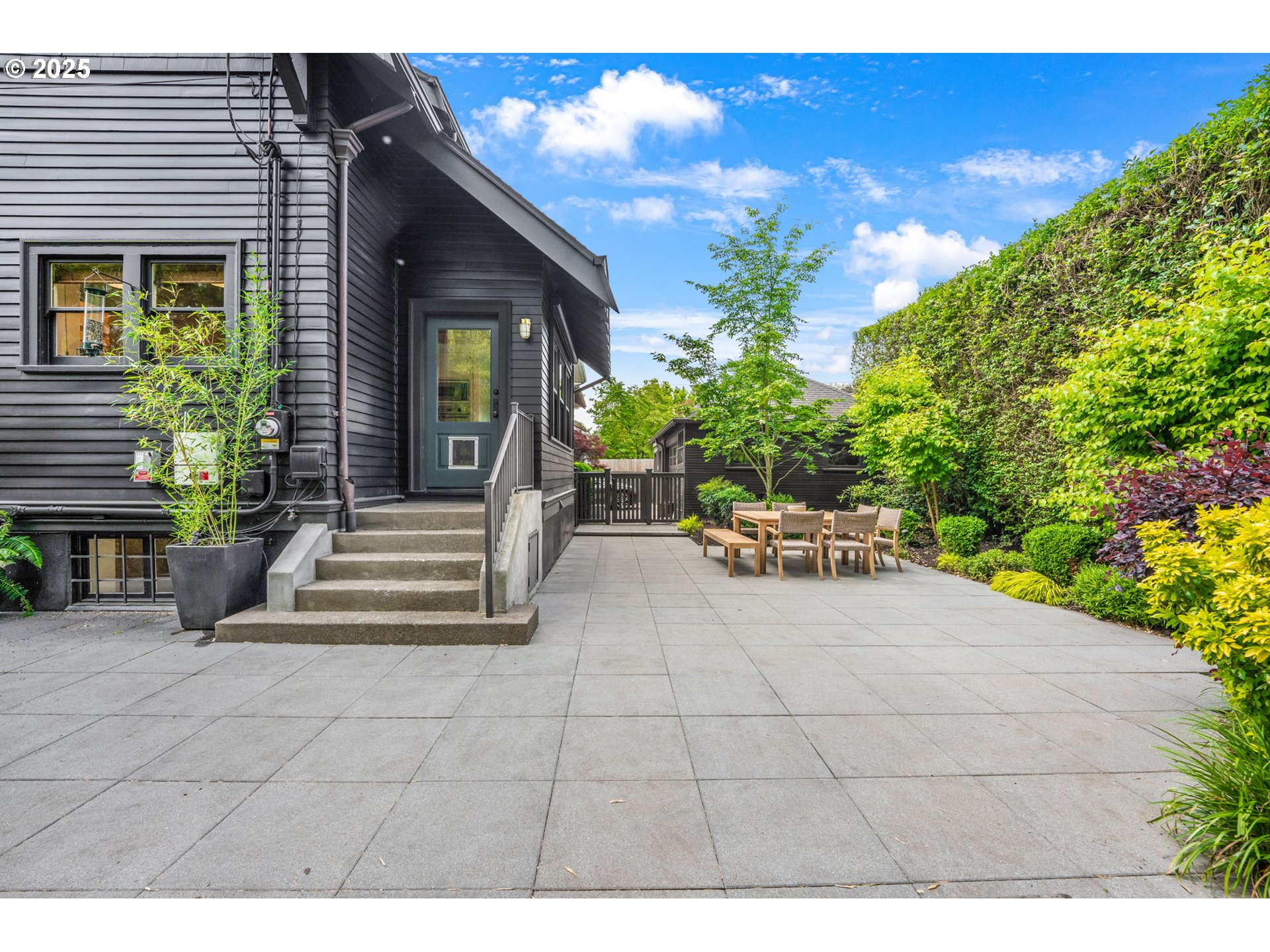 2225 NE 22ND AVE