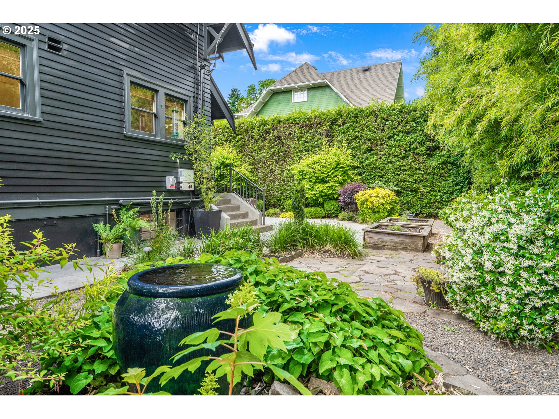 2225 NE 22ND AVE