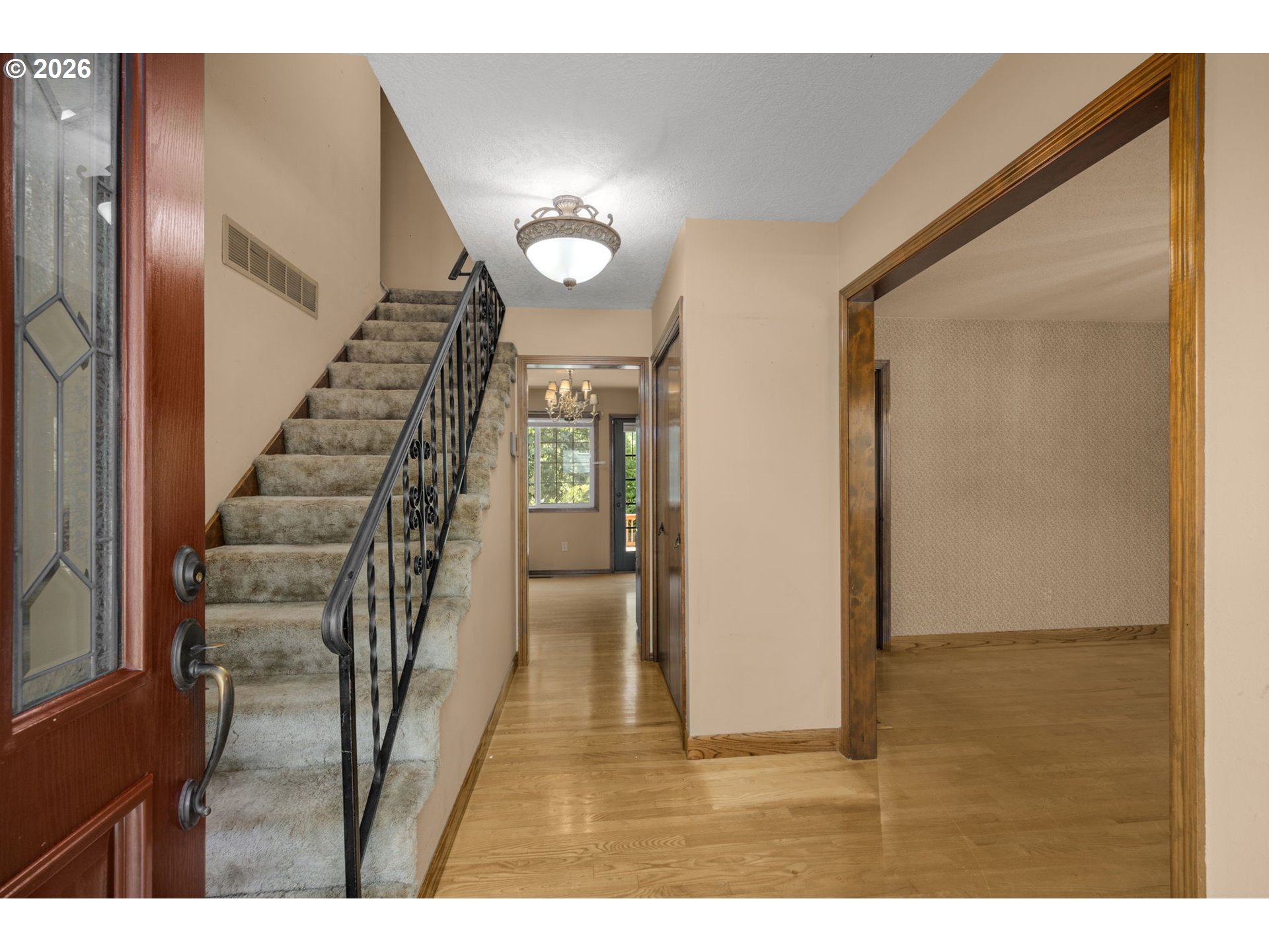 343 NE HILLWOOD DR