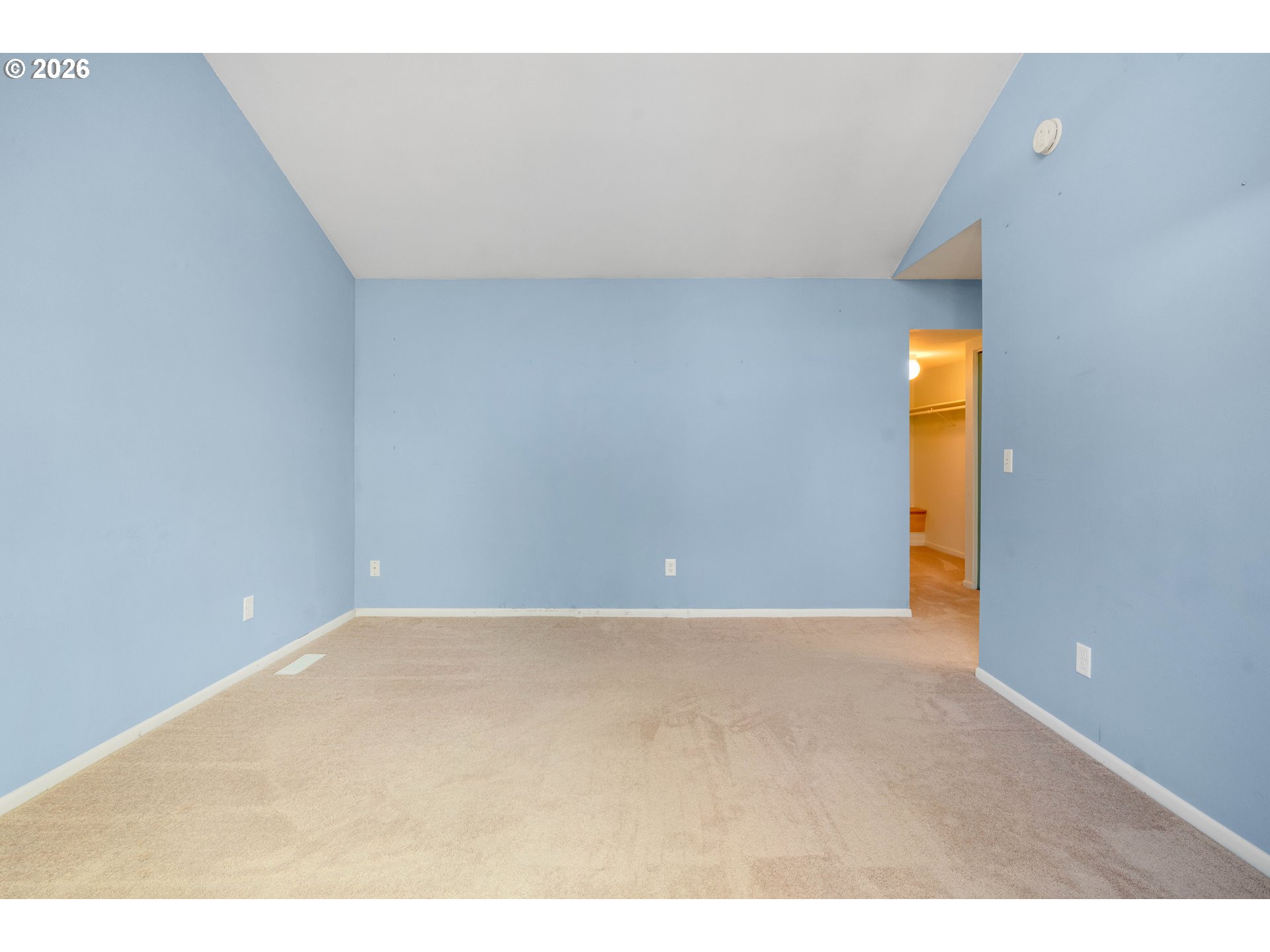 1648 NW ROLLING HILL DR