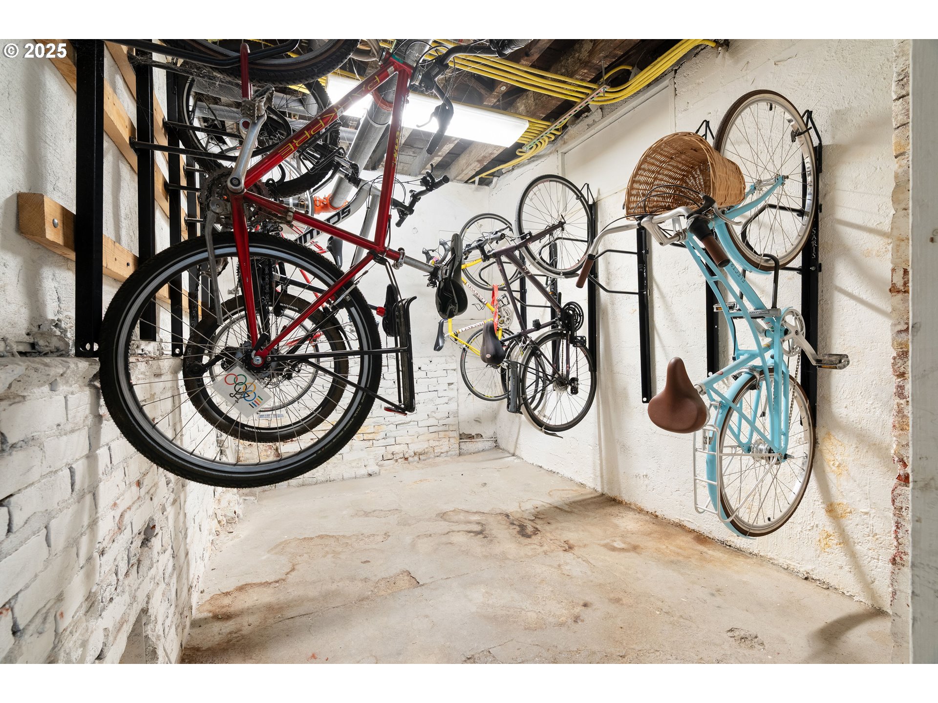 1104 SW COLUMBIA ST 203