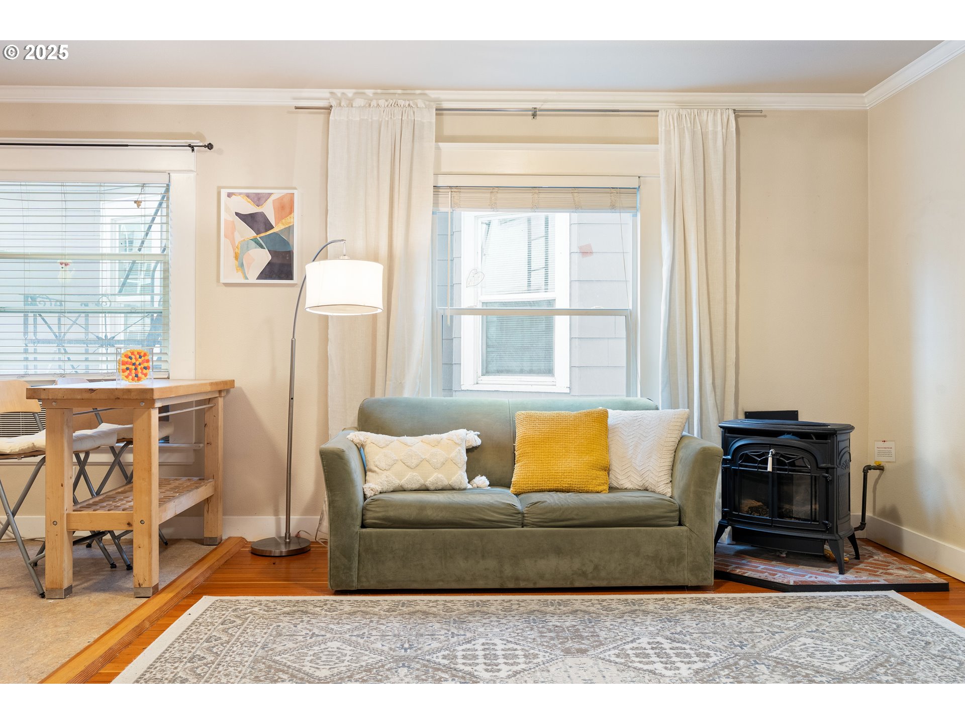 1104 SW COLUMBIA ST 203