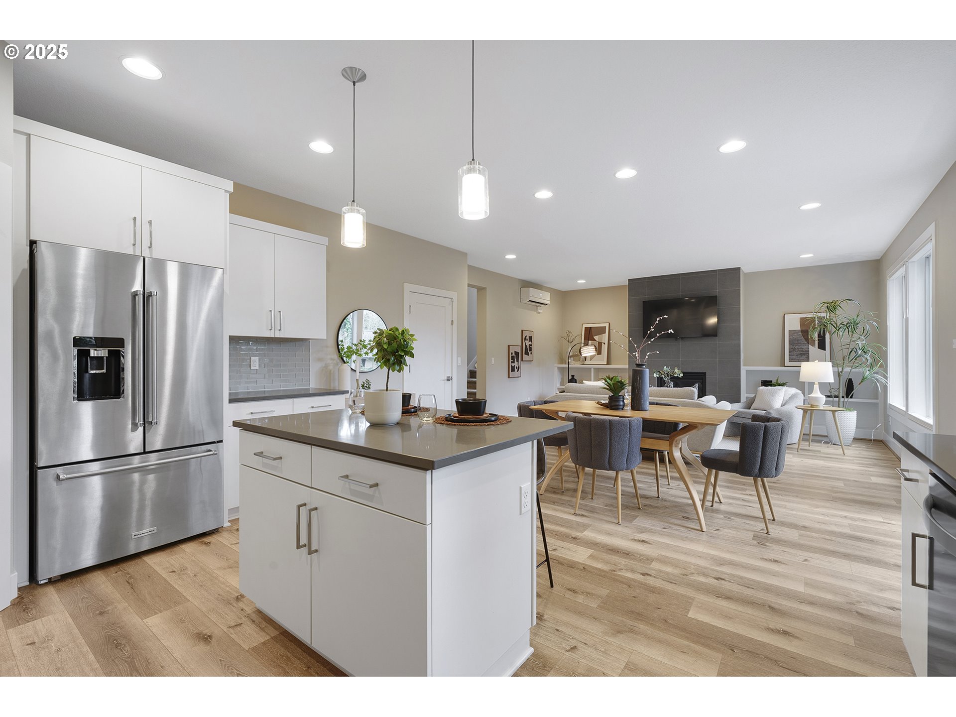 7556 SW STEINBACH TER