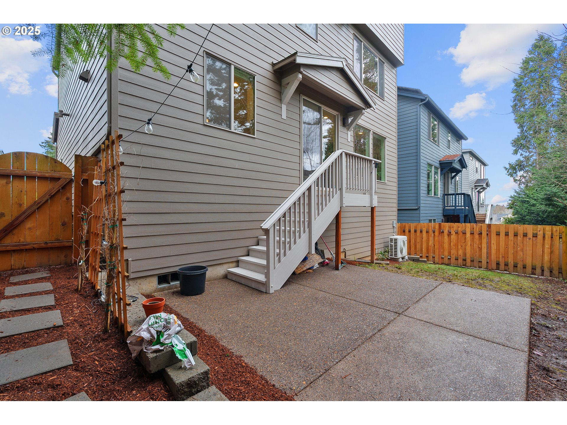 7556 SW STEINBACH TER