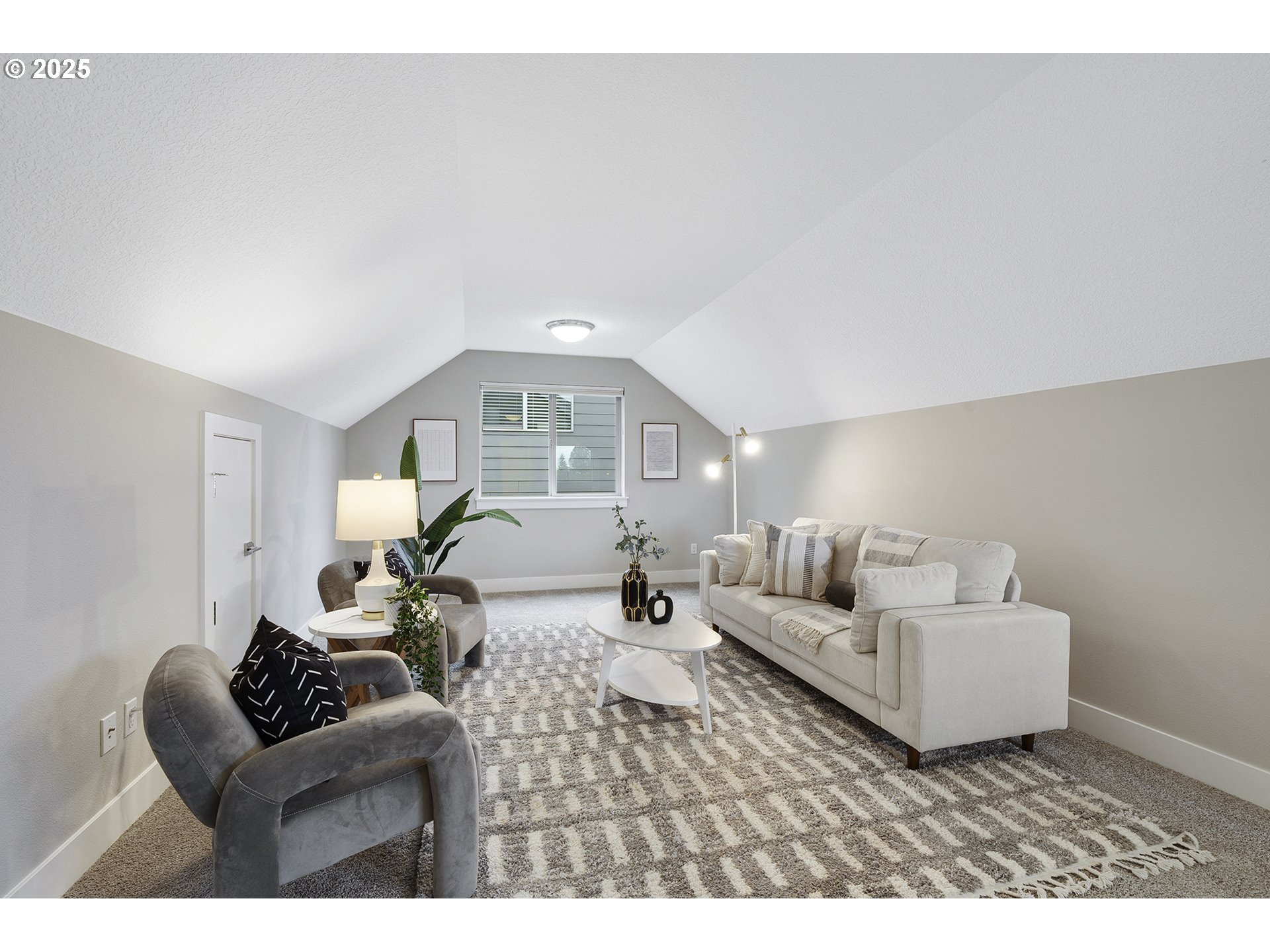 7556 SW STEINBACH TER