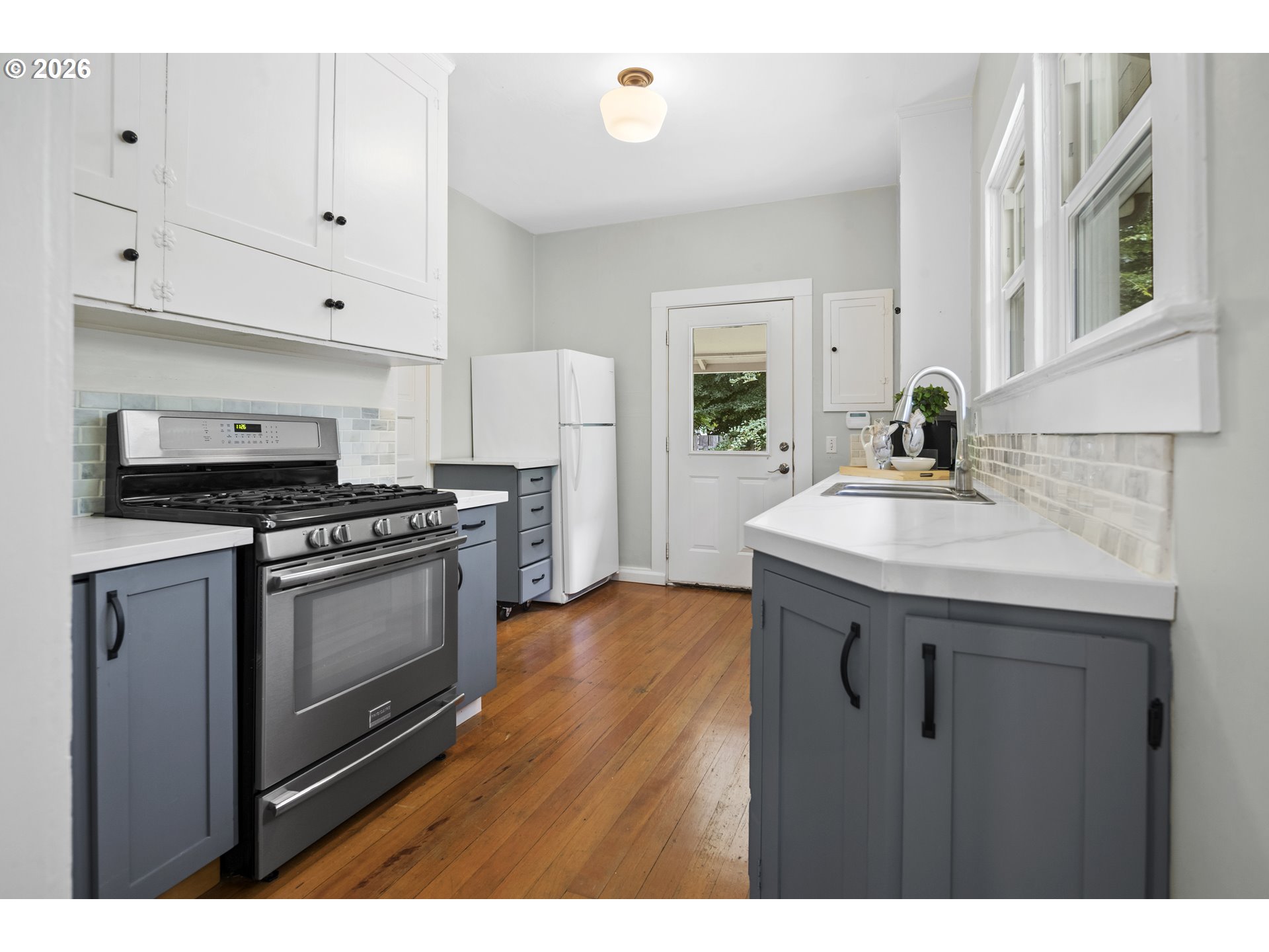 2446 NE 50TH AVE