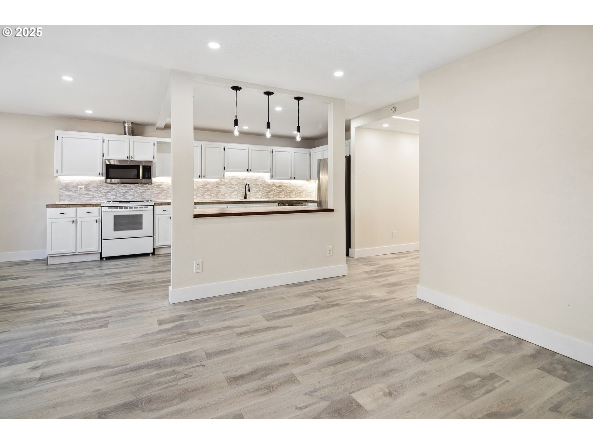 14575 SW WALKER RD A3