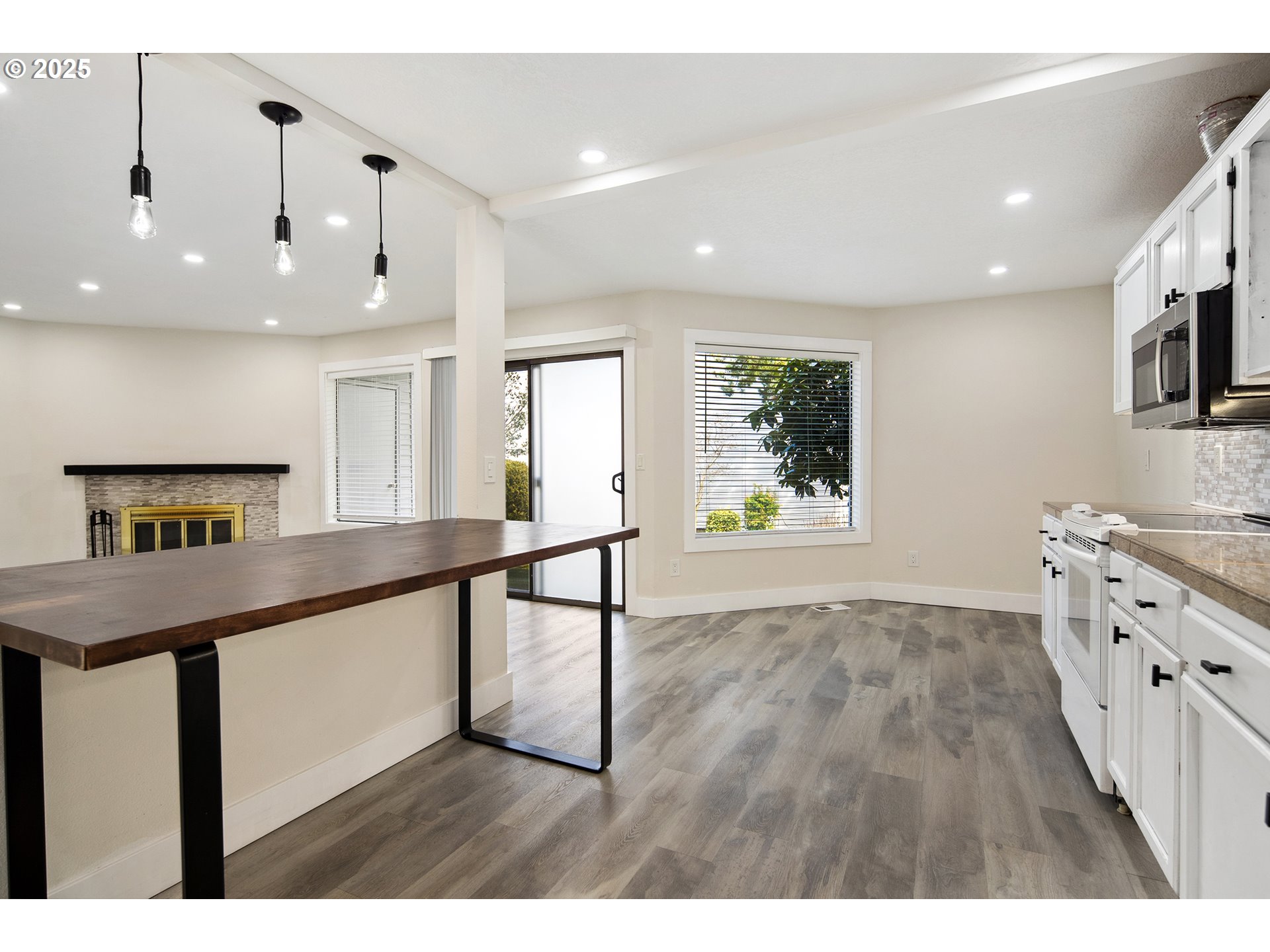 14575 SW WALKER RD A3