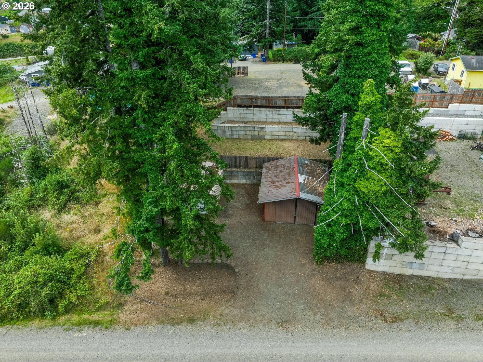 469 N FAWN DR