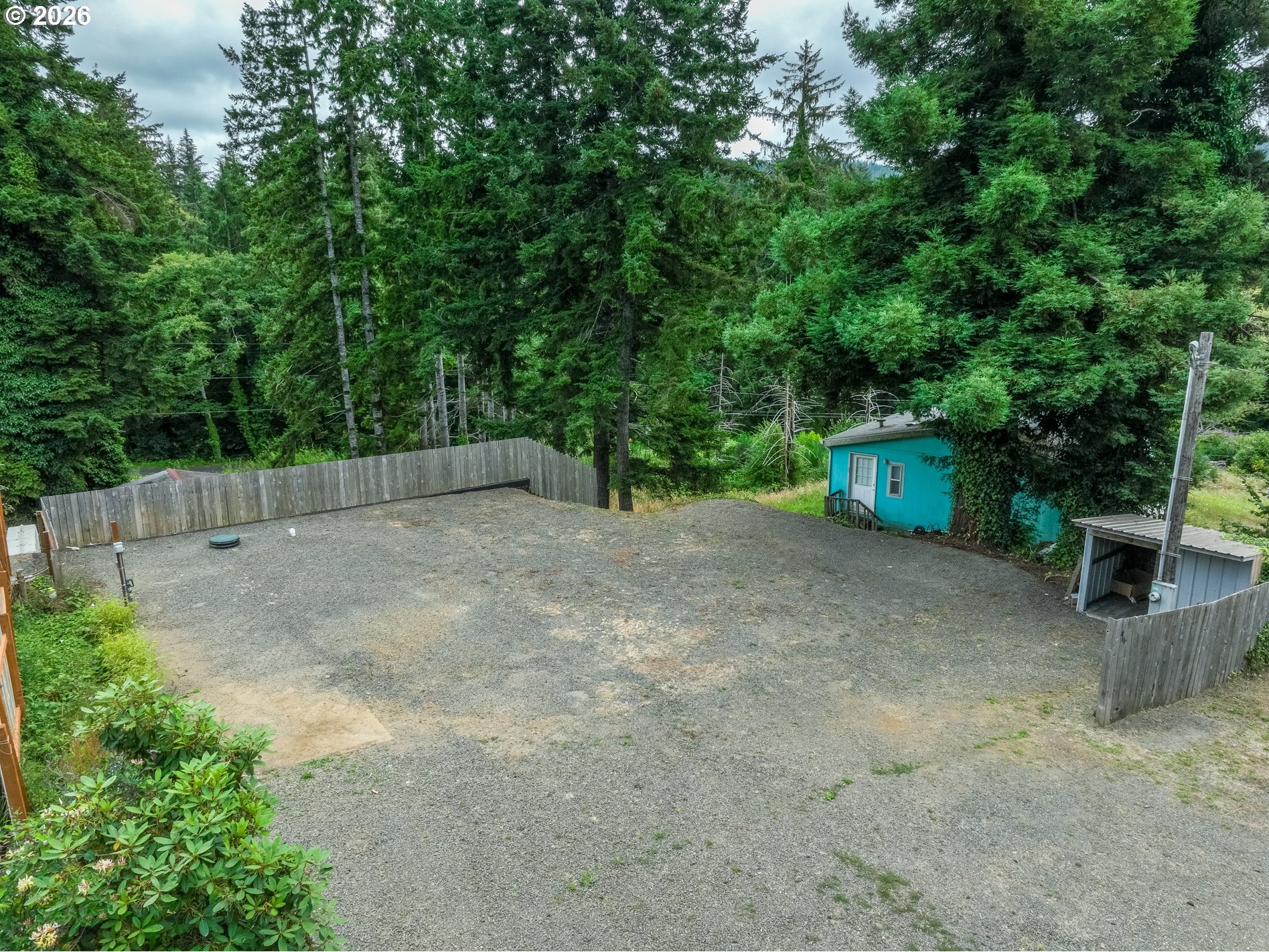 469 N FAWN DR