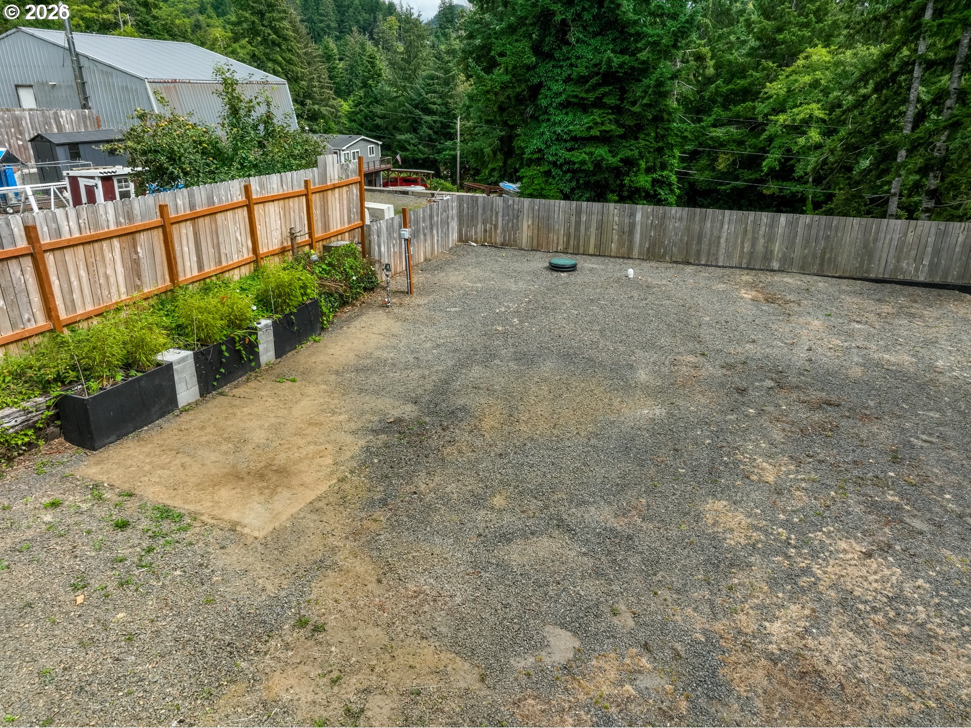 469 N FAWN DR