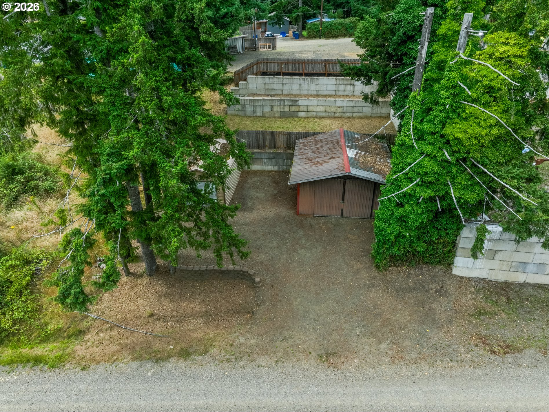 469 N FAWN DR