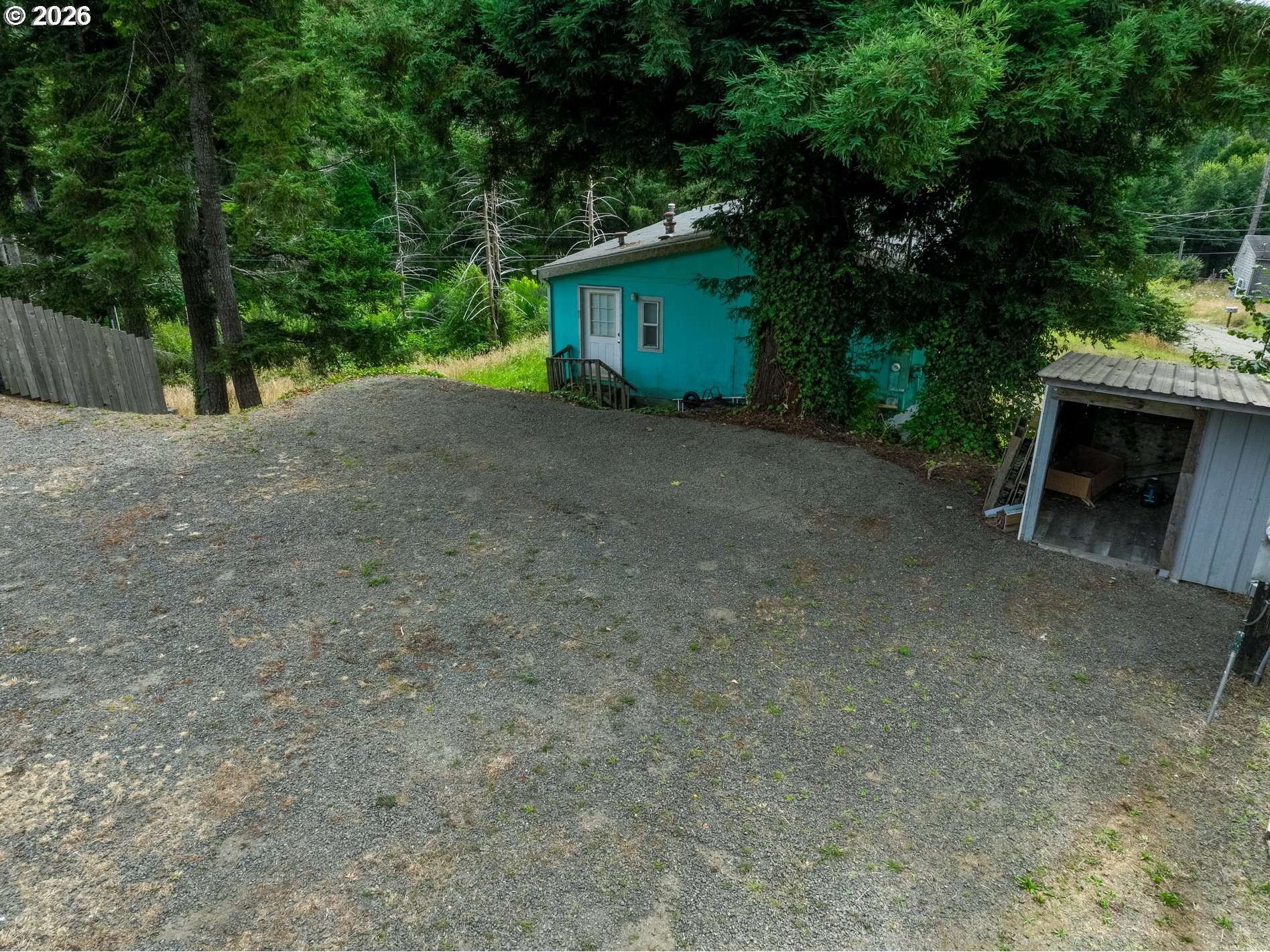 469 N FAWN DR