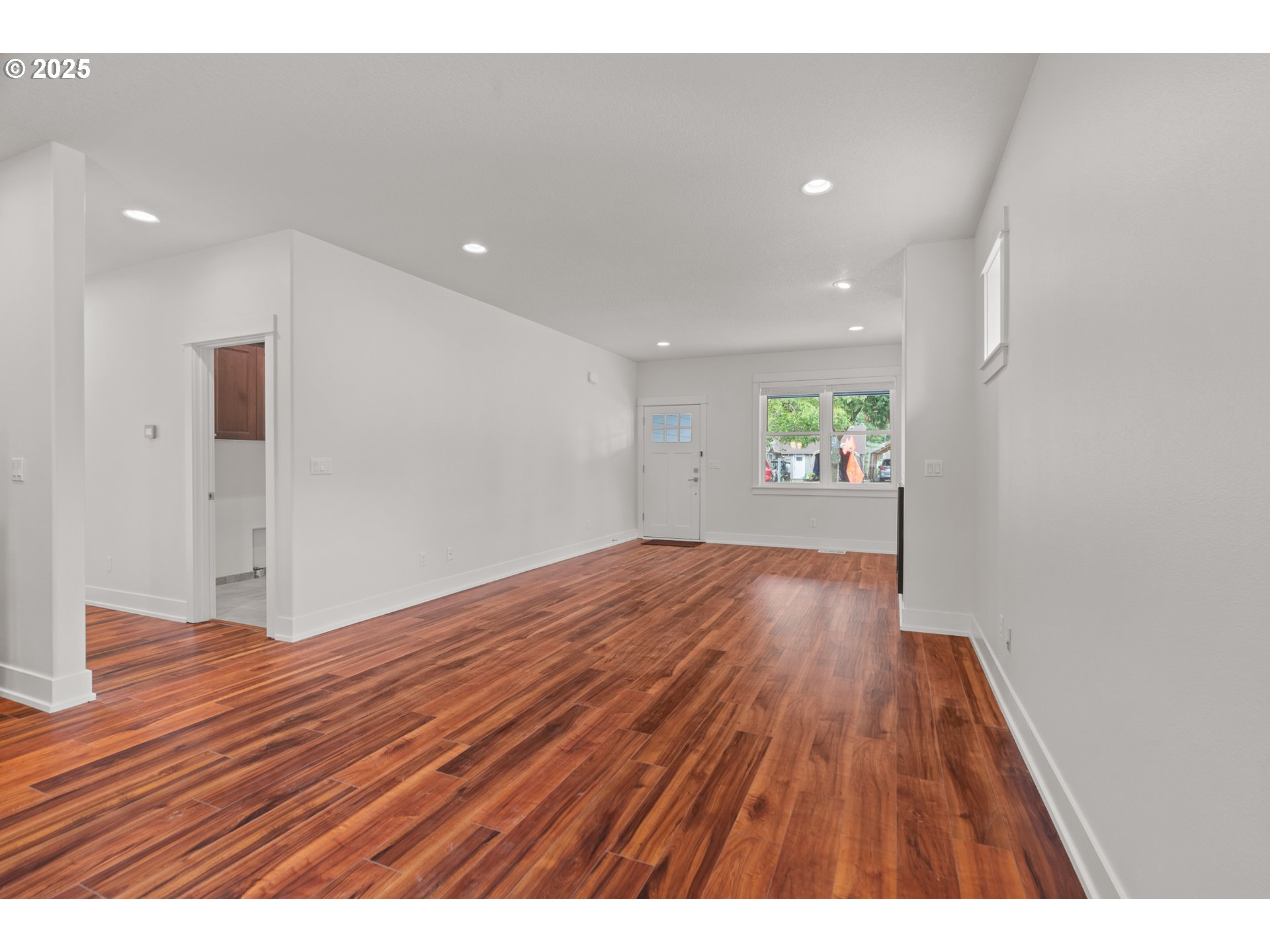 427 NW GARIBALDI ST