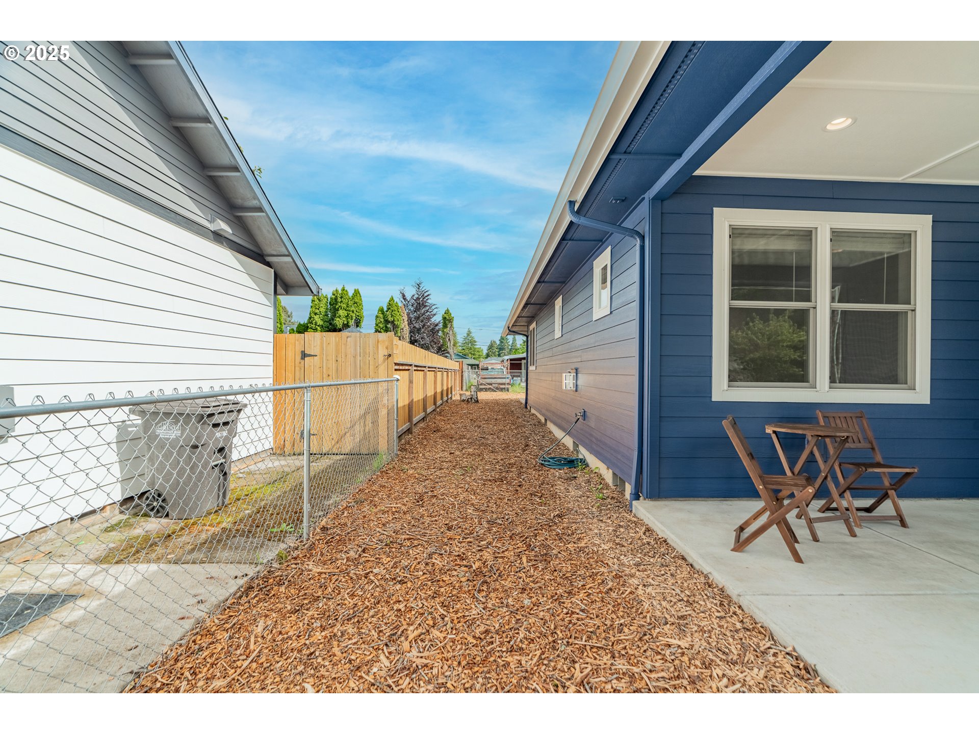 427 NW GARIBALDI ST