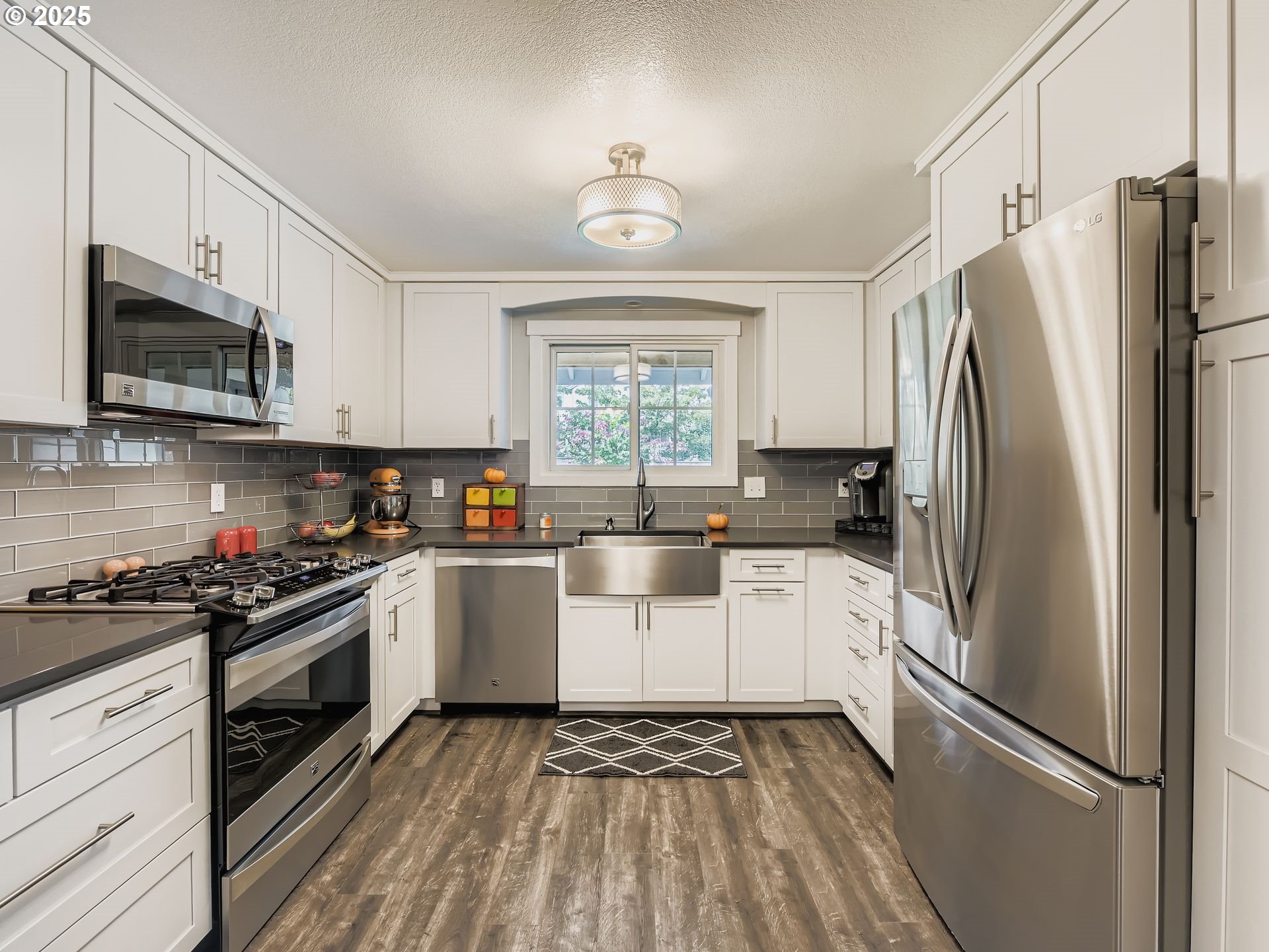 10450 SW EVERGREEN AVE