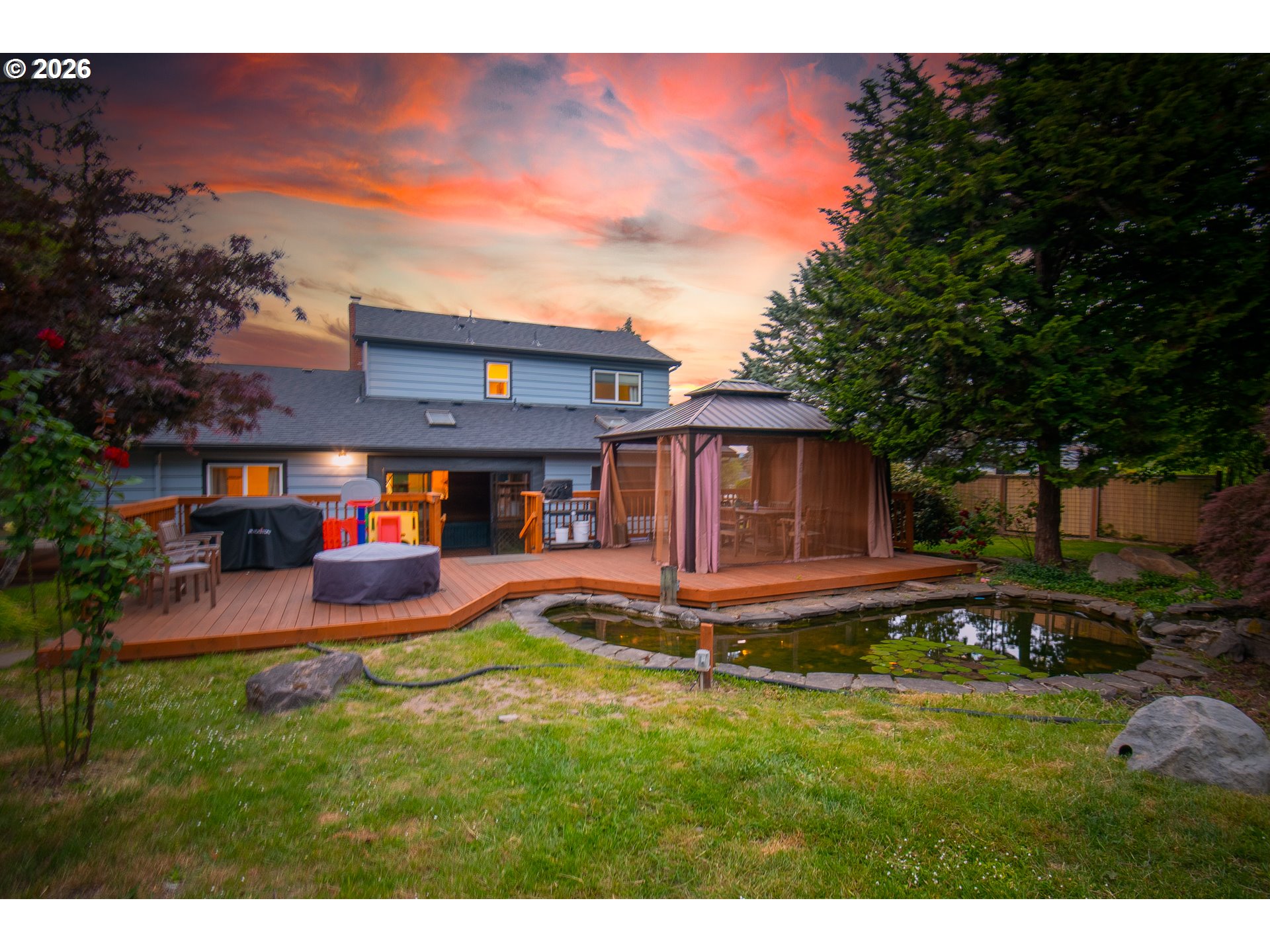 1302 ROSEARDEN DR
