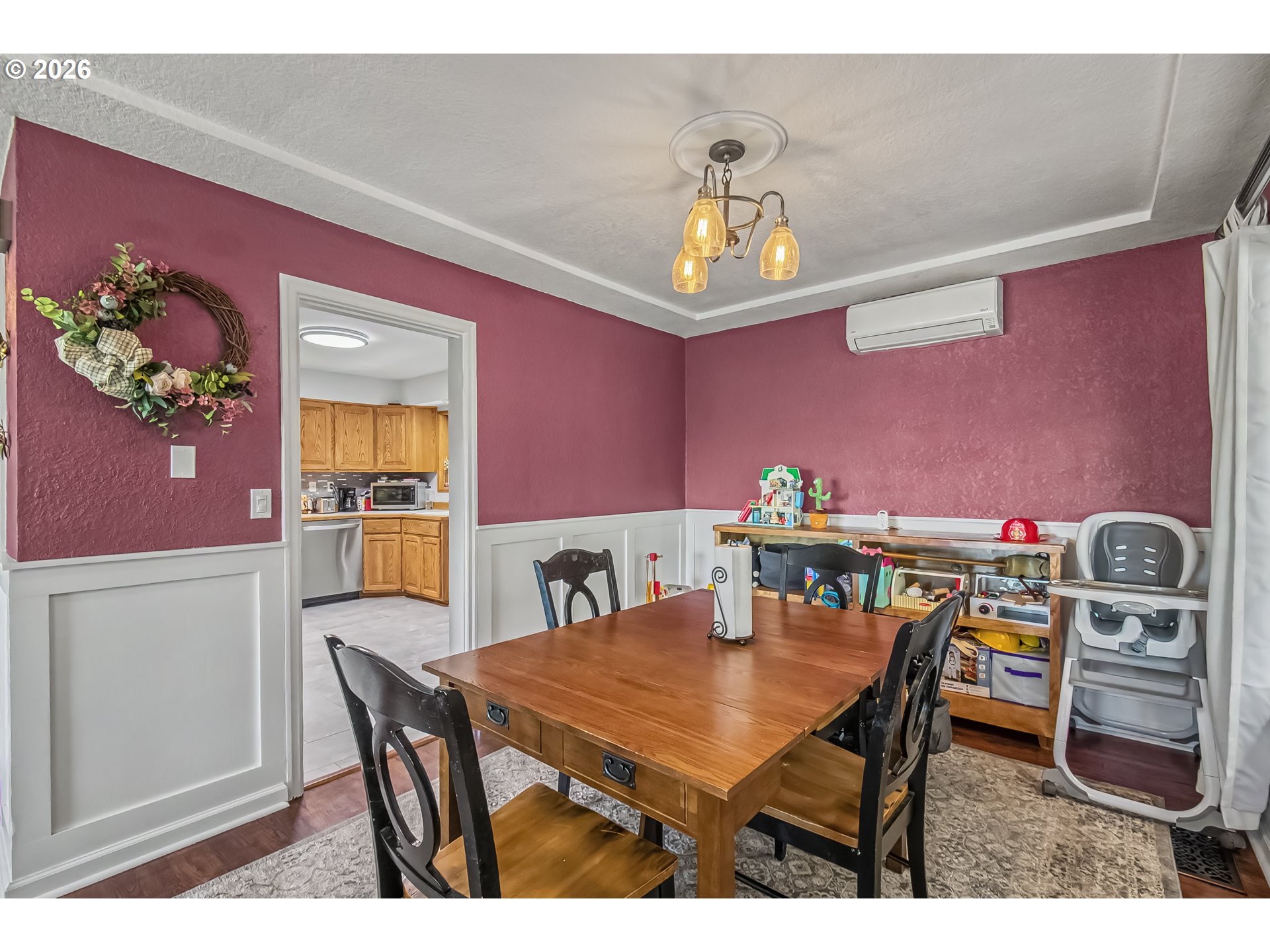 1302 ROSEARDEN DR