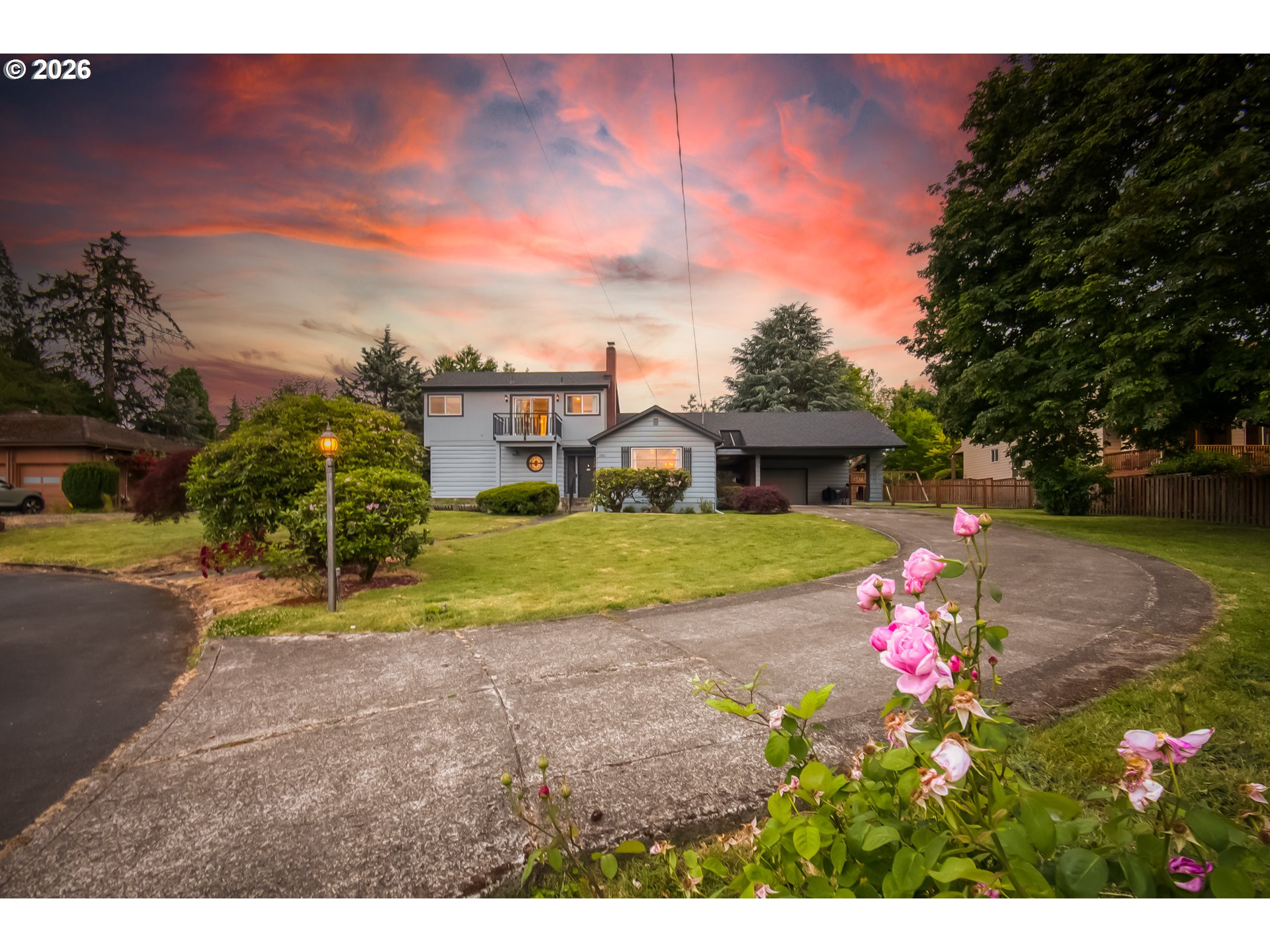 1302 ROSEARDEN DR