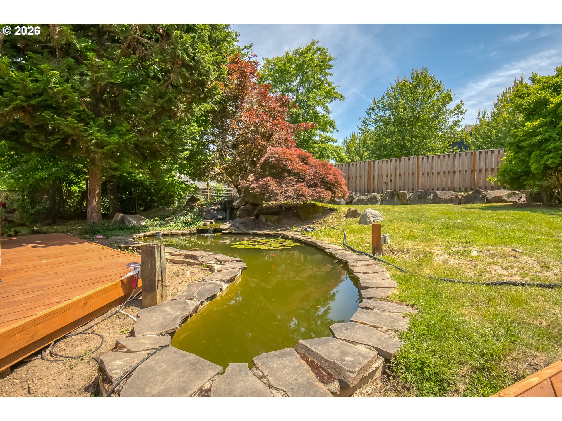 1302 ROSEARDEN DR