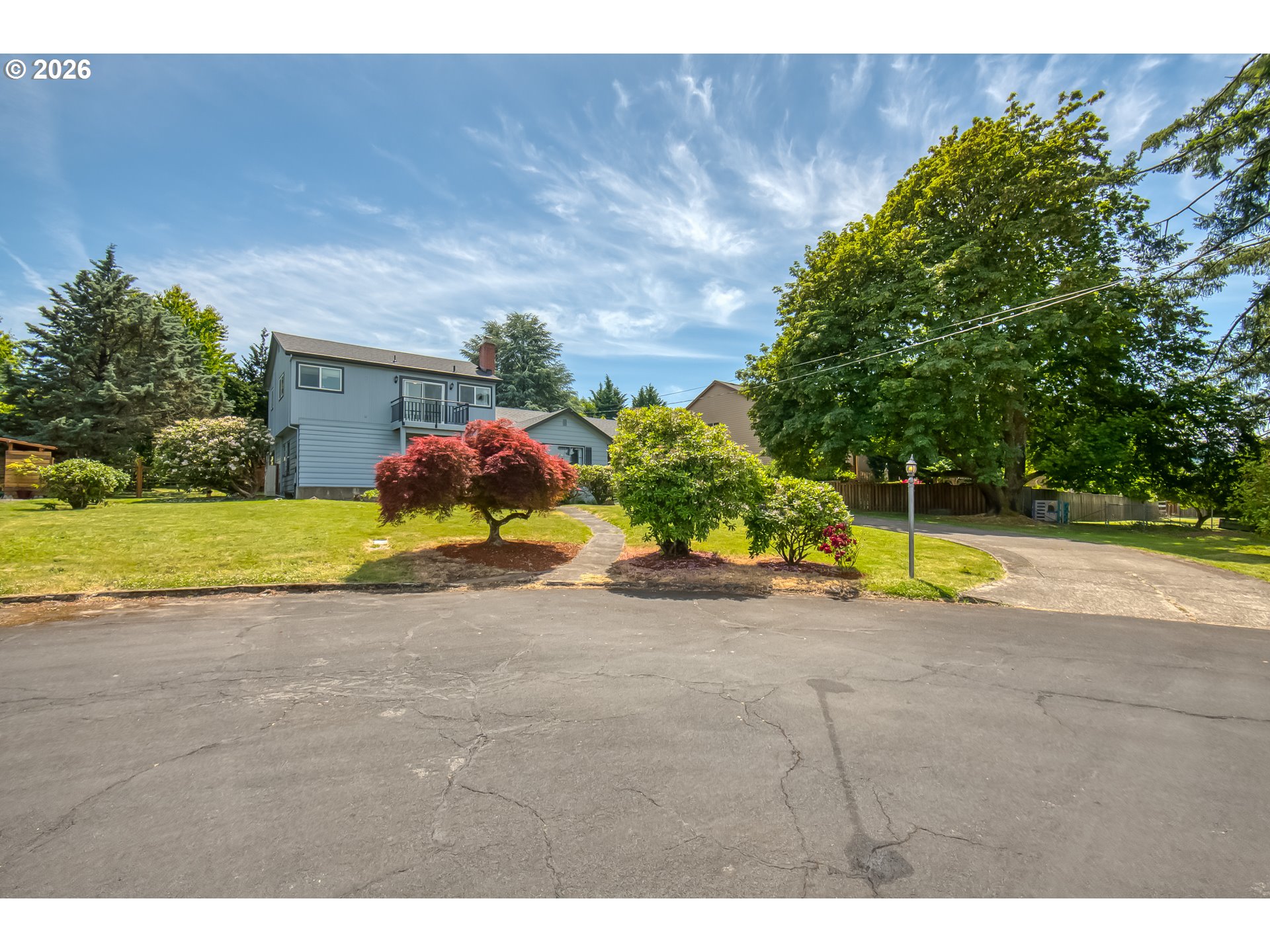 1302 ROSEARDEN DR