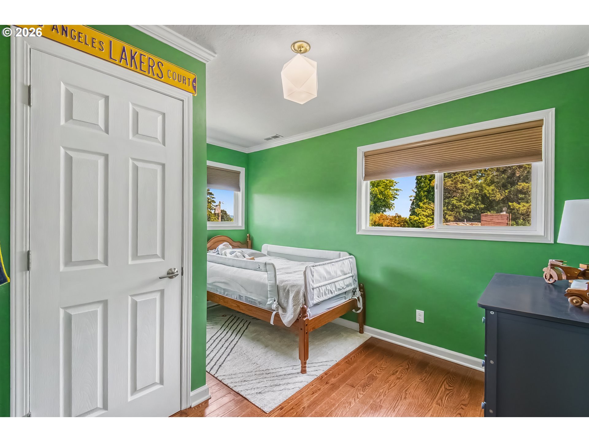 1302 ROSEARDEN DR