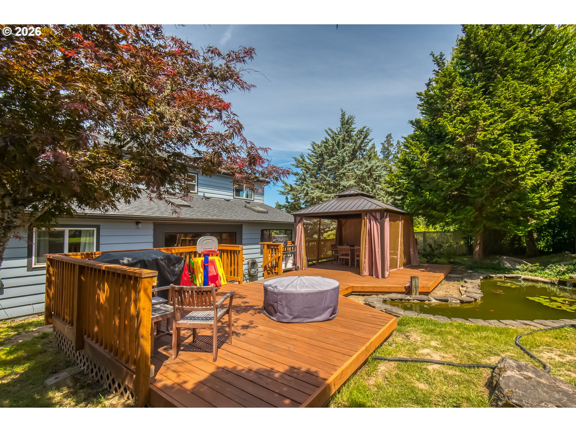 1302 ROSEARDEN DR