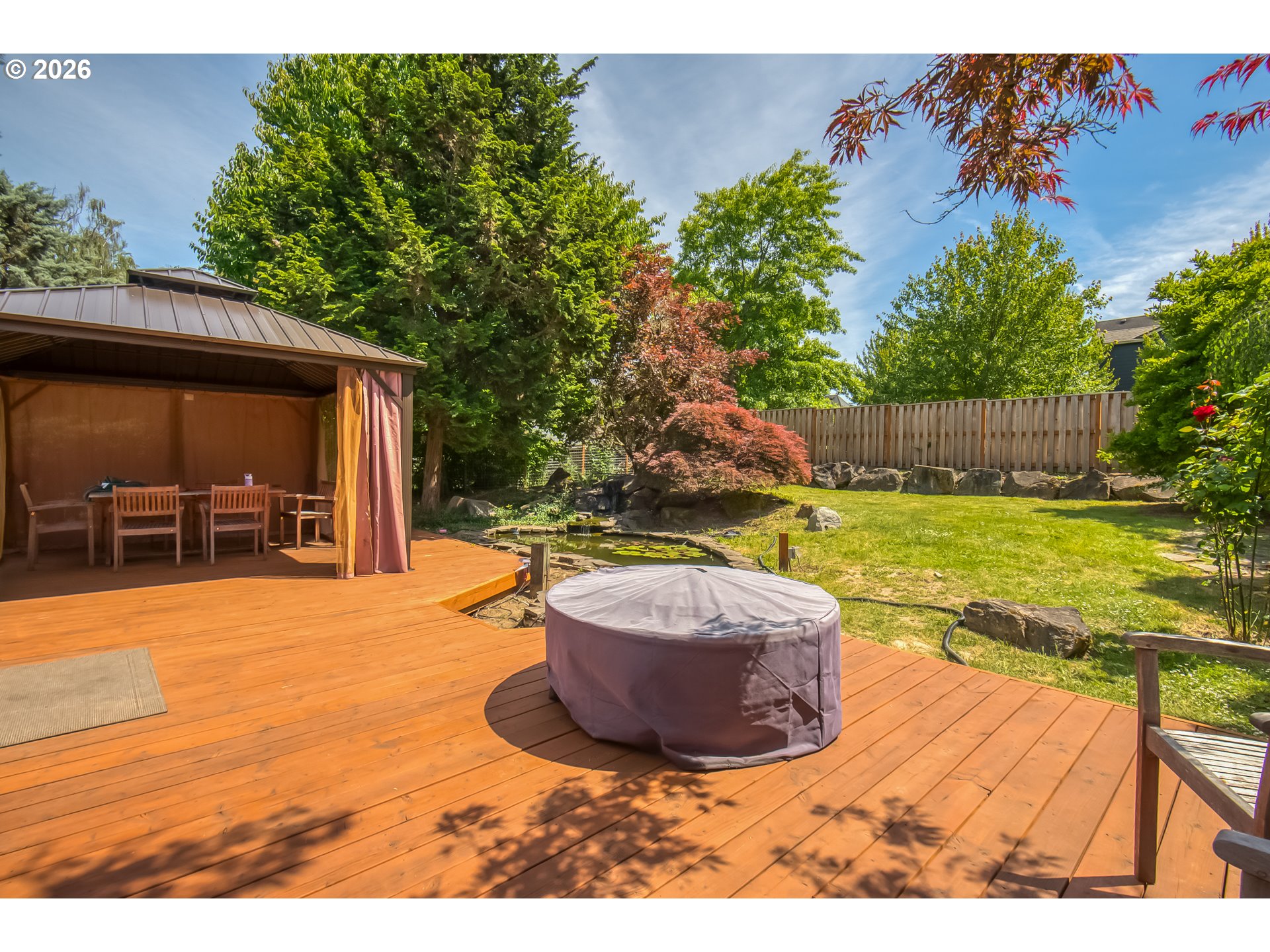 1302 ROSEARDEN DR