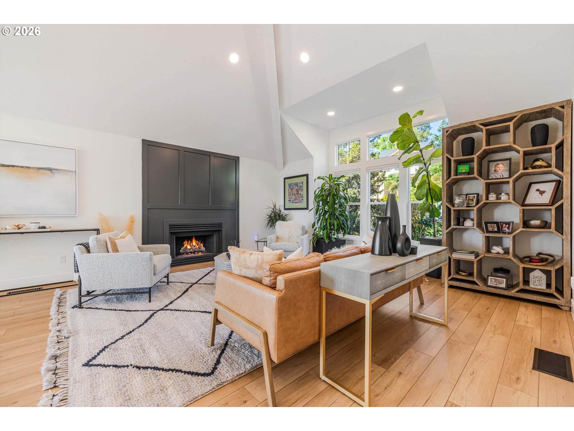 9 HIDALGO ST