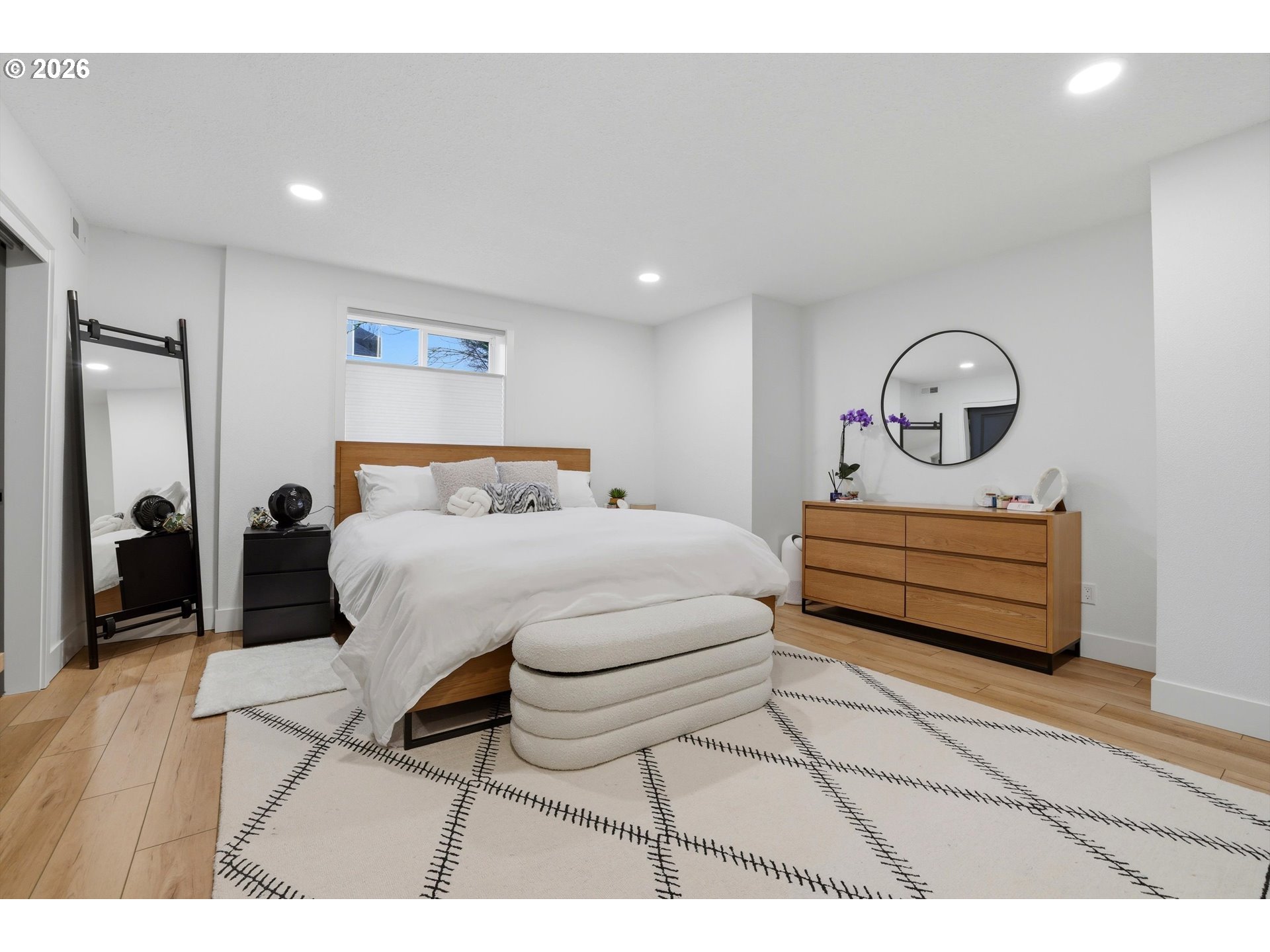 9 HIDALGO ST