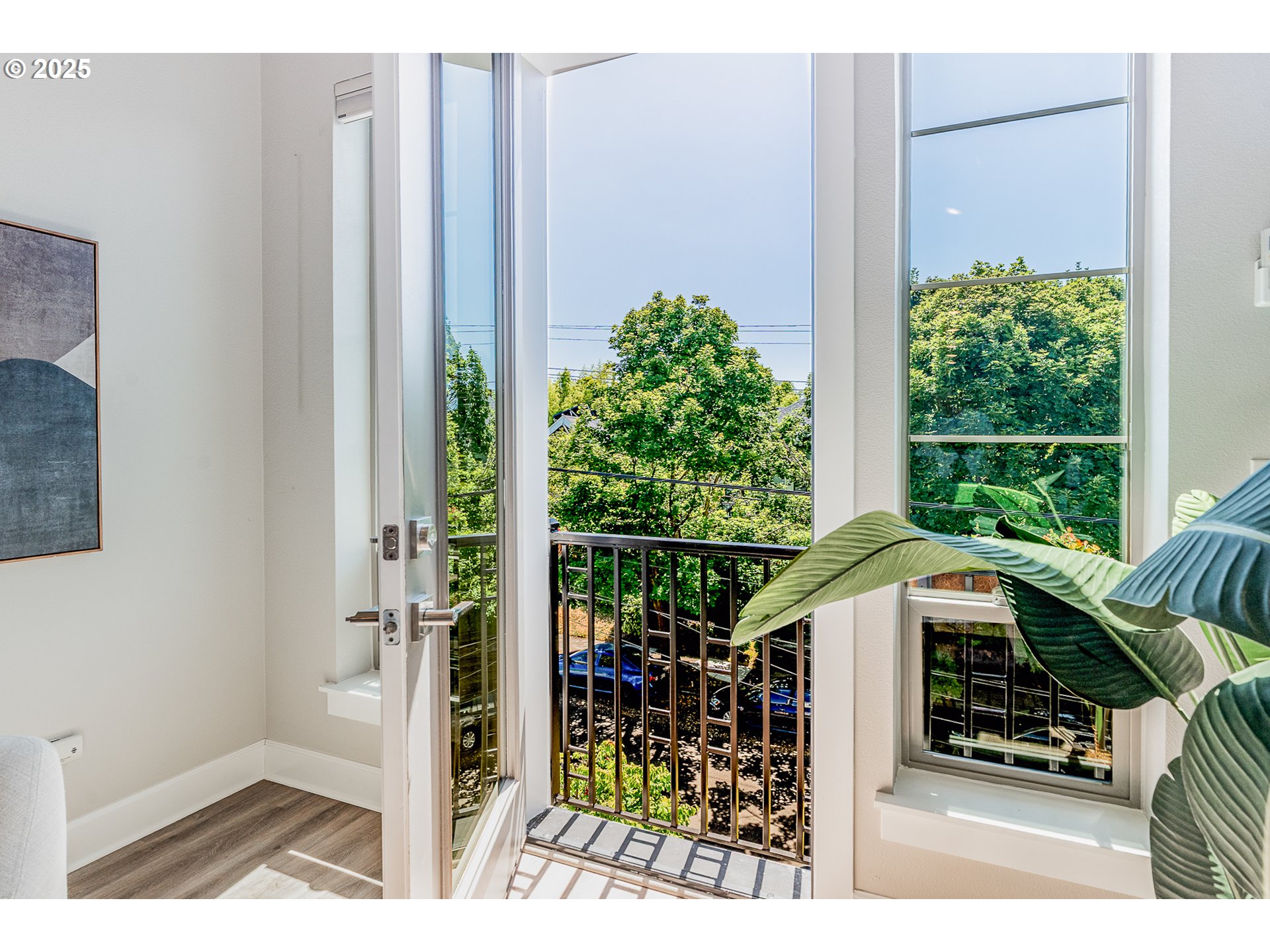 1805 SE Madison ST 303