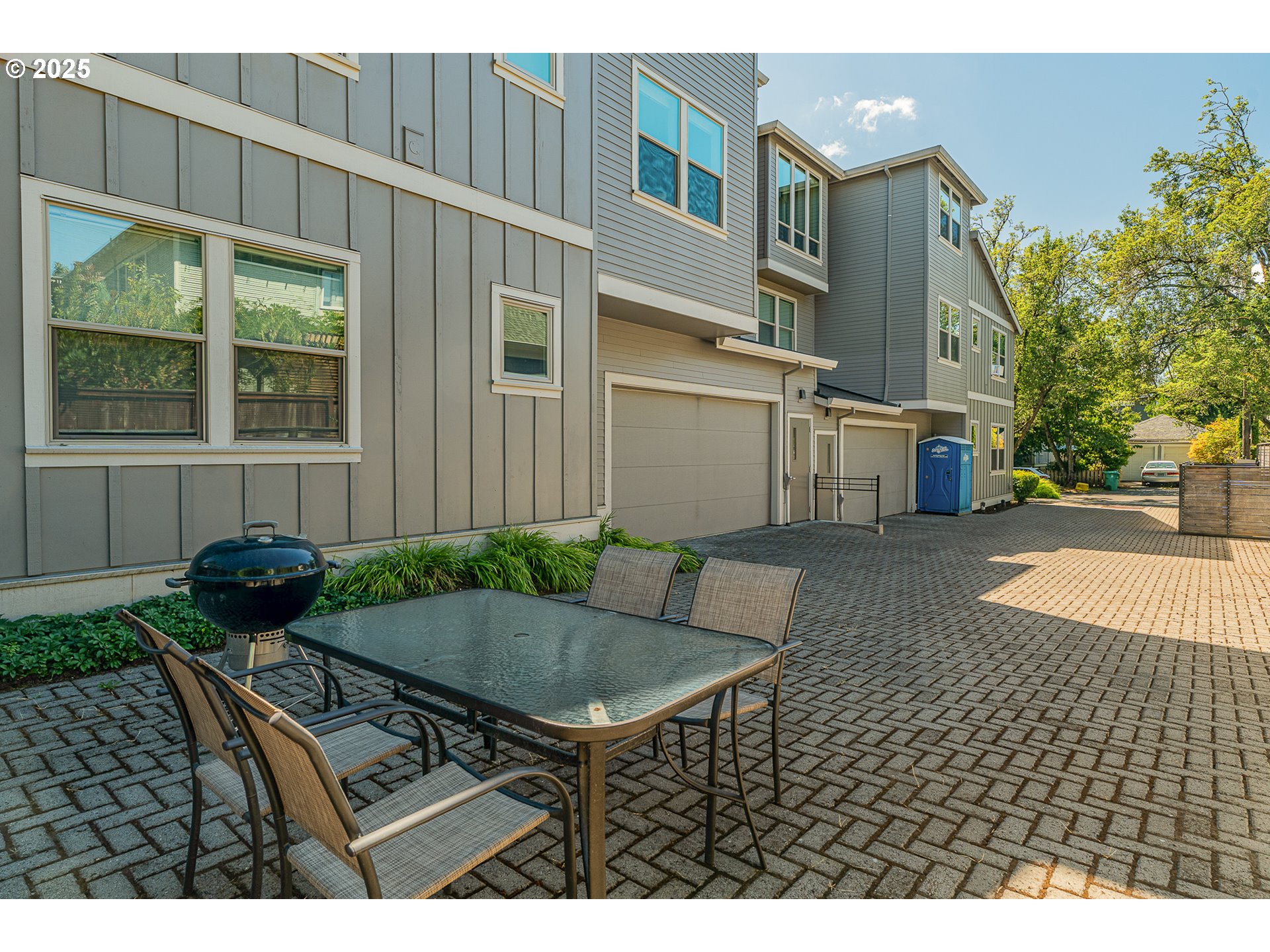 1805 SE Madison ST 303