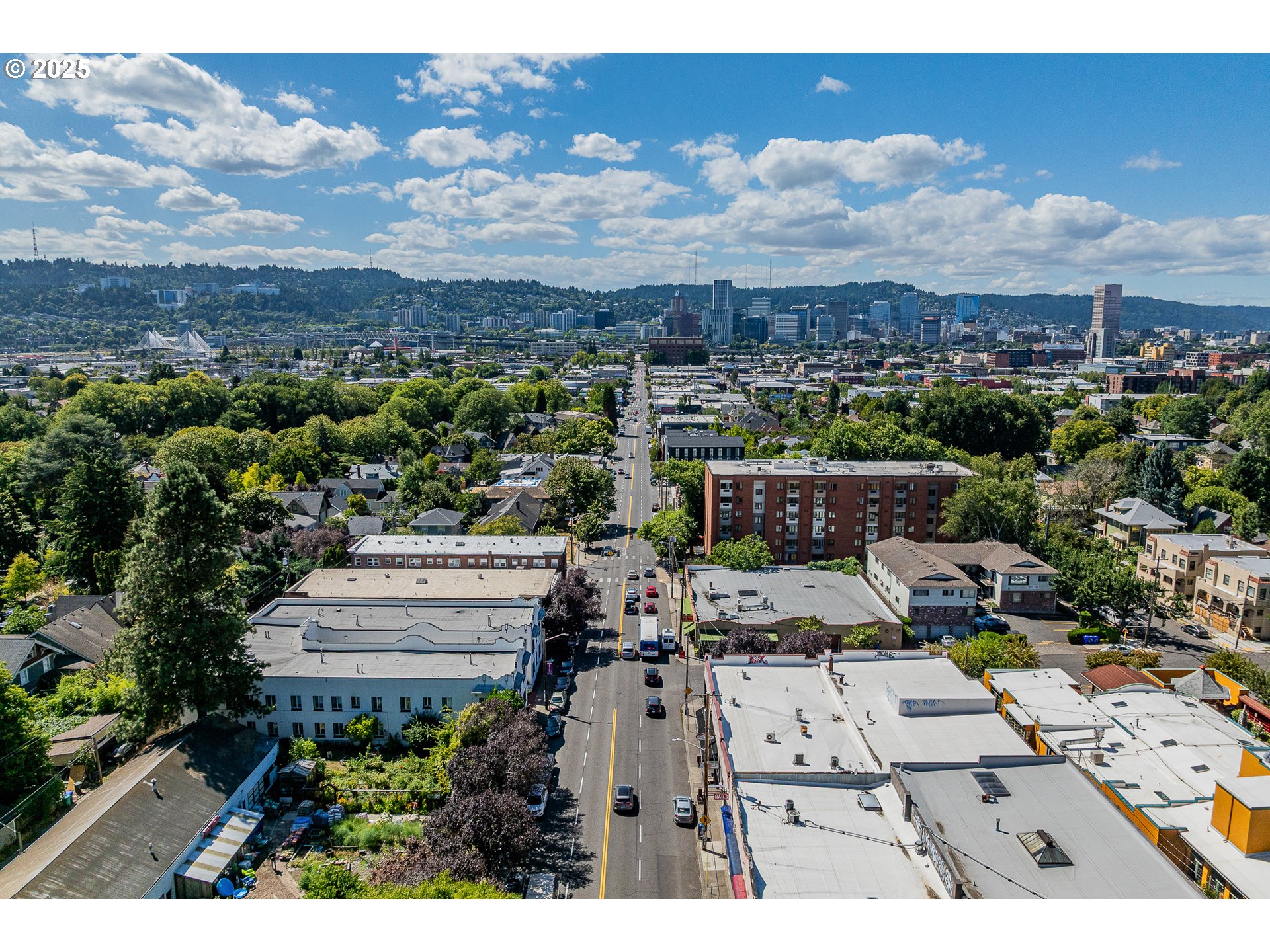 1805 SE Madison ST 303