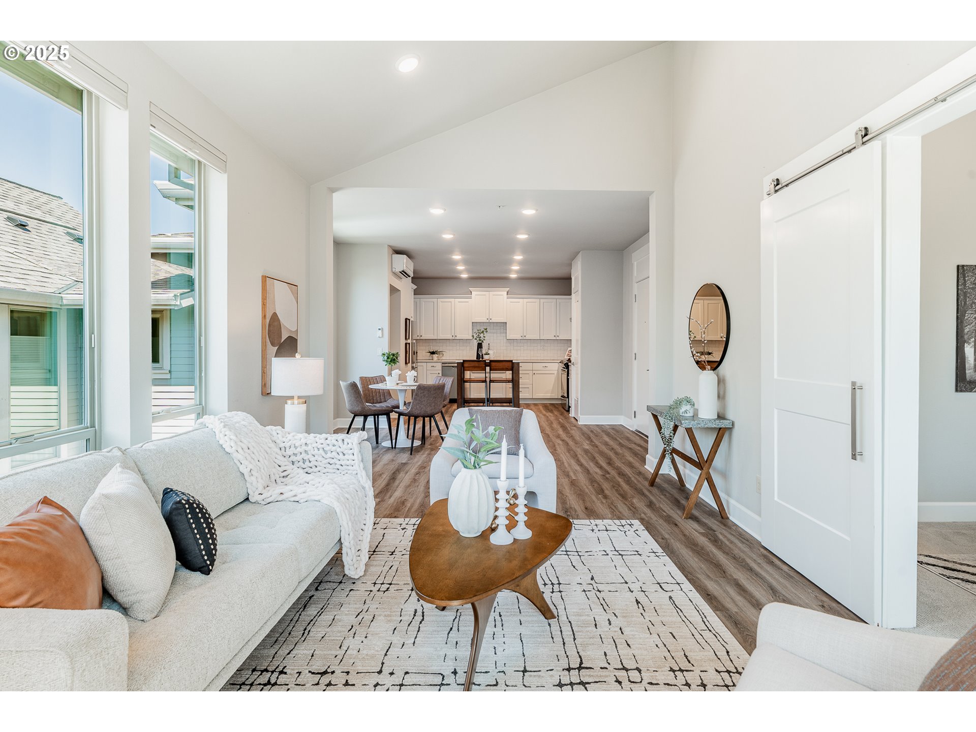 1805 SE Madison ST 303