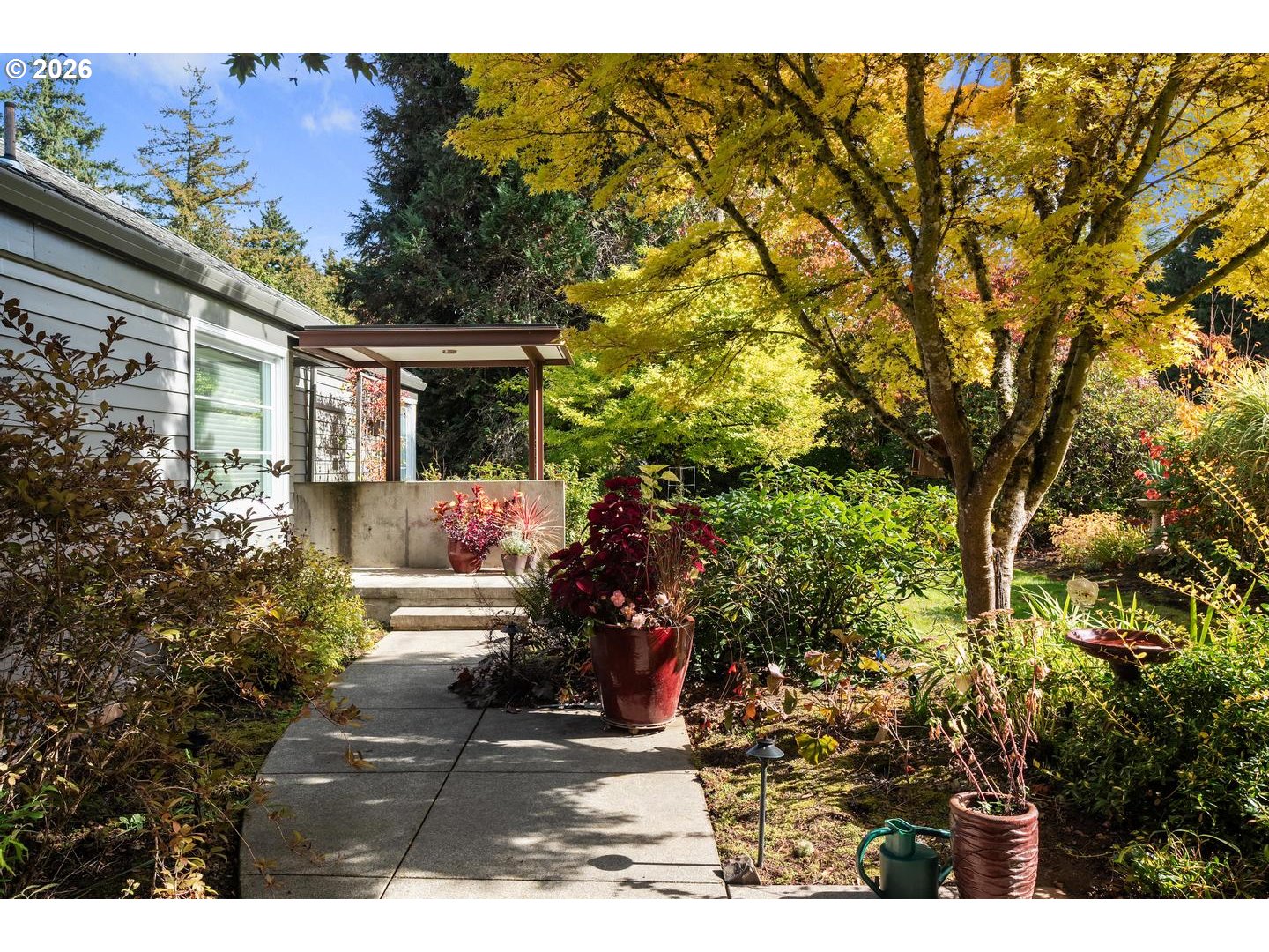 1021 SW STEPHENSON CT