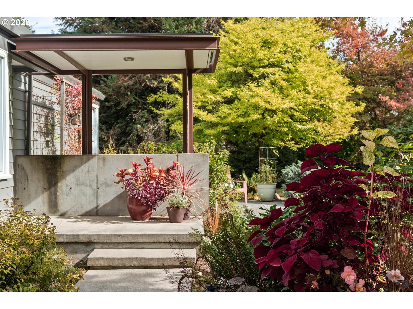 1021 SW STEPHENSON CT