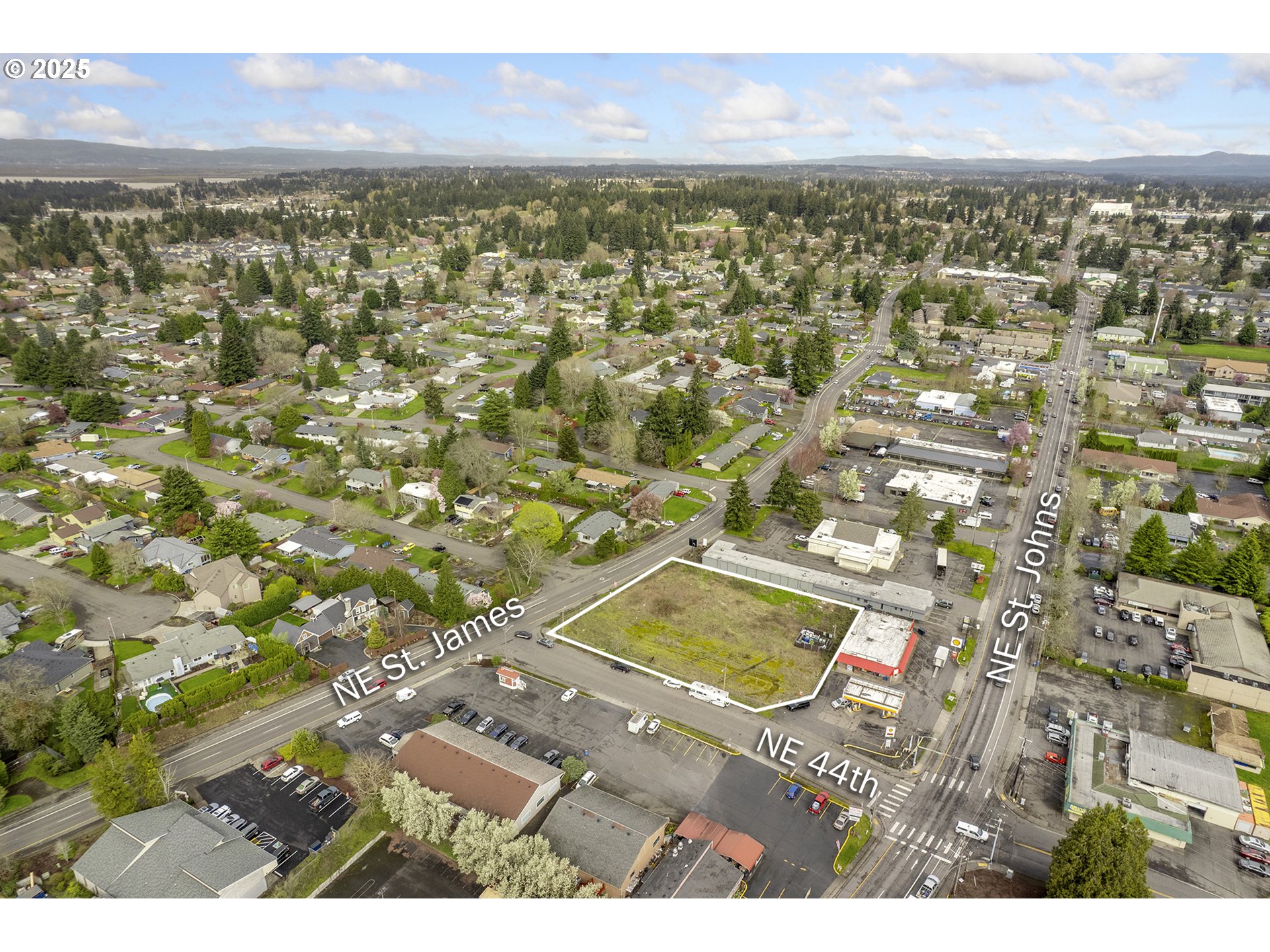 4403 NE ST JAMES RD