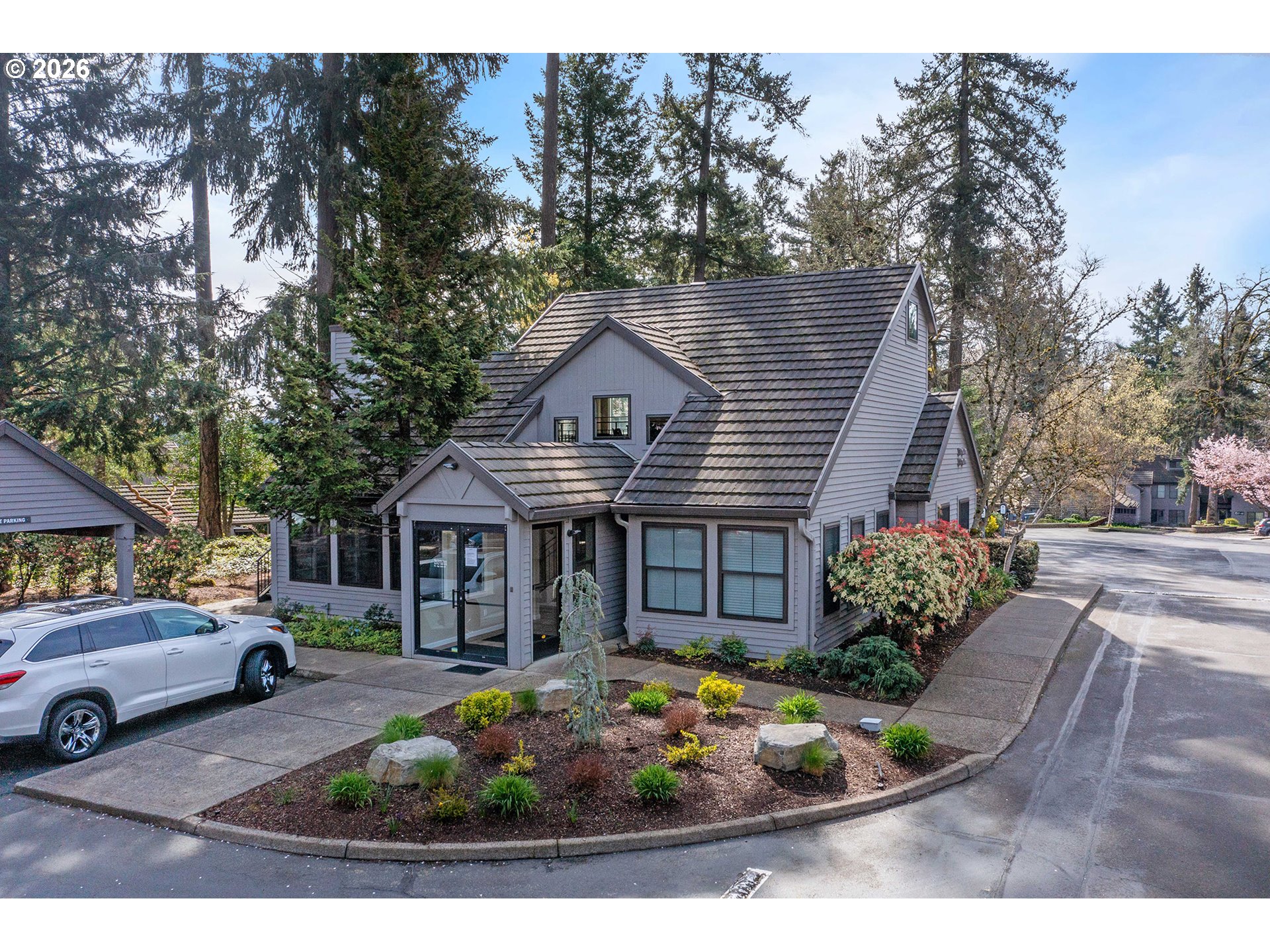 4000 CARMAN DR 106