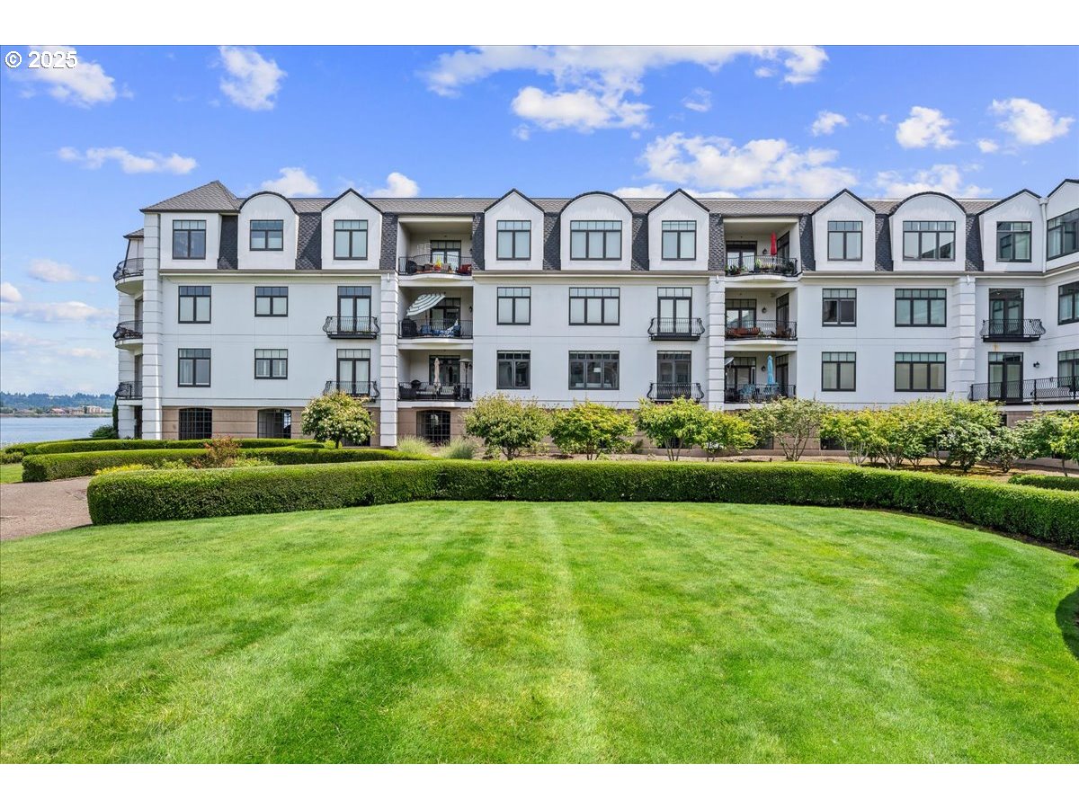 707 N HAYDEN ISLAND DR 223