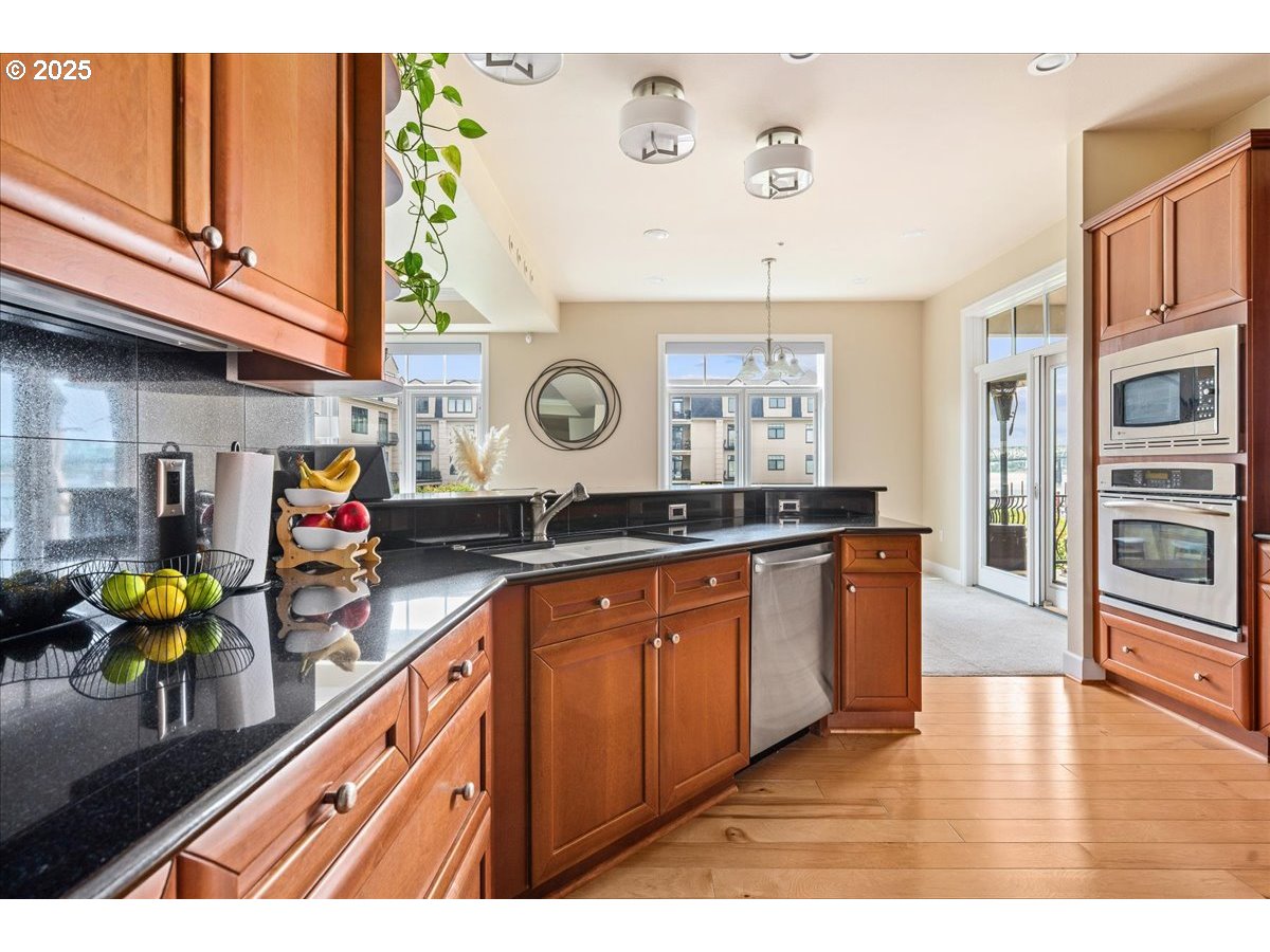 707 N HAYDEN ISLAND DR 223