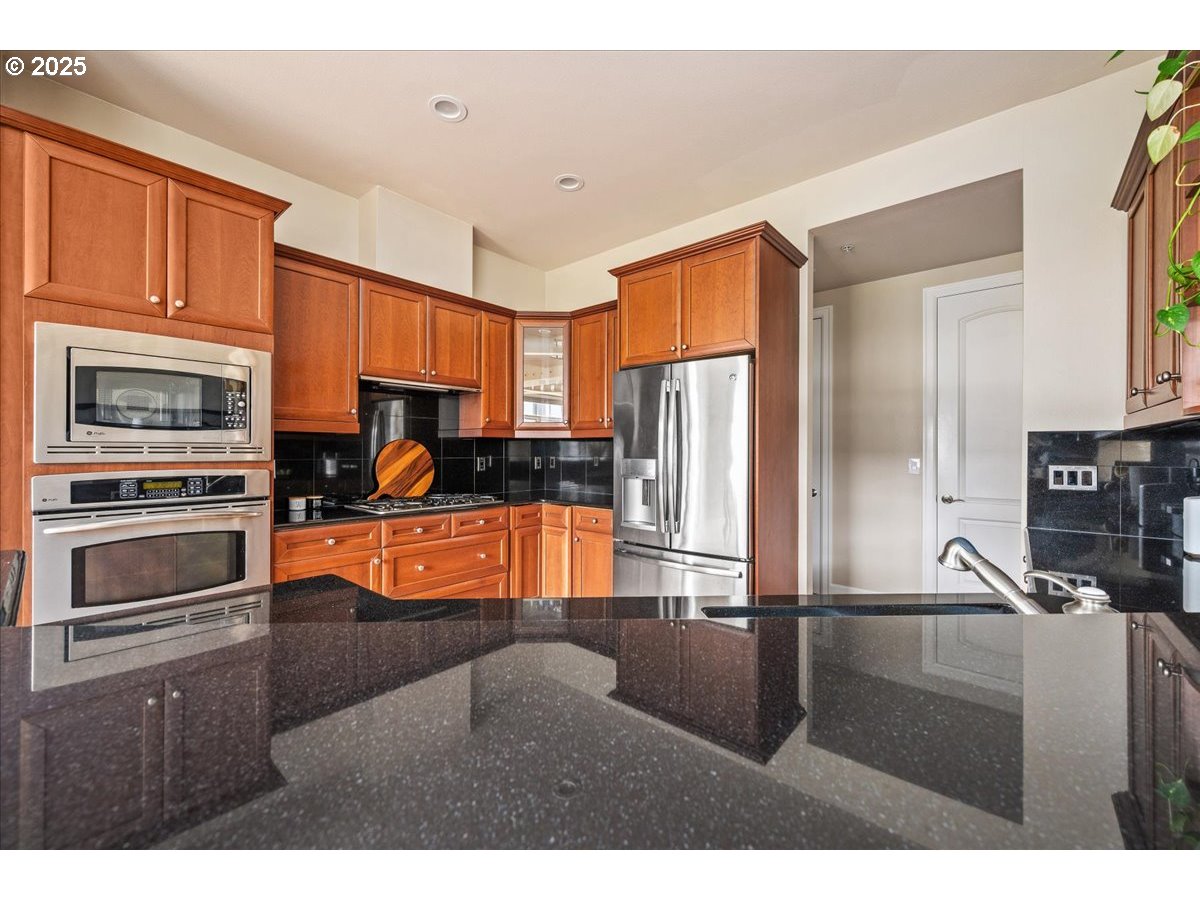 707 N HAYDEN ISLAND DR 223